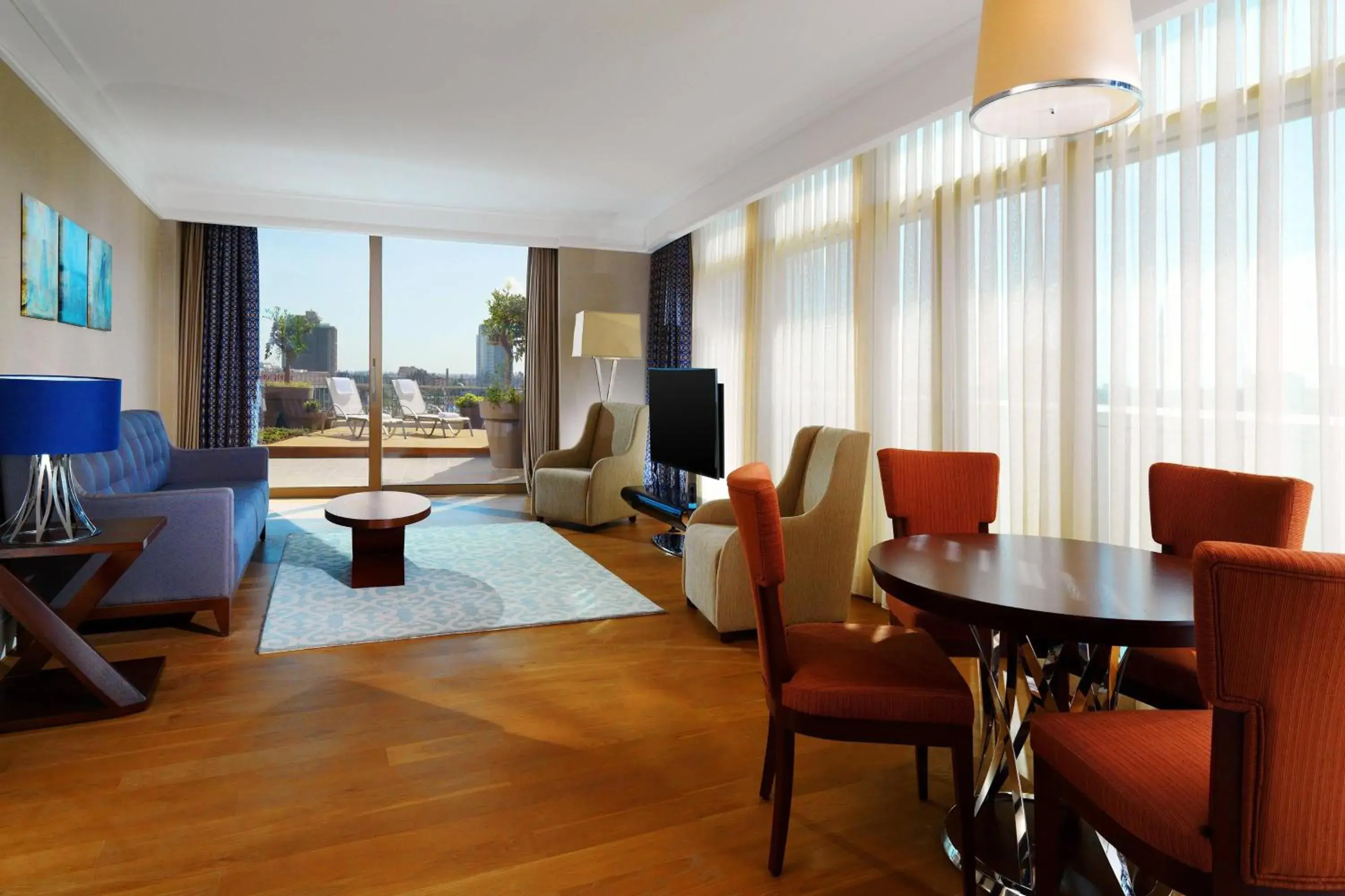 Executive Suite, Club lounge access, 1 King, River view - single occupancy in Sheraton Grand Adana Executive Suite, Club lounge access, 1 King, River view - single occupancy in Sheraton Grand Adana