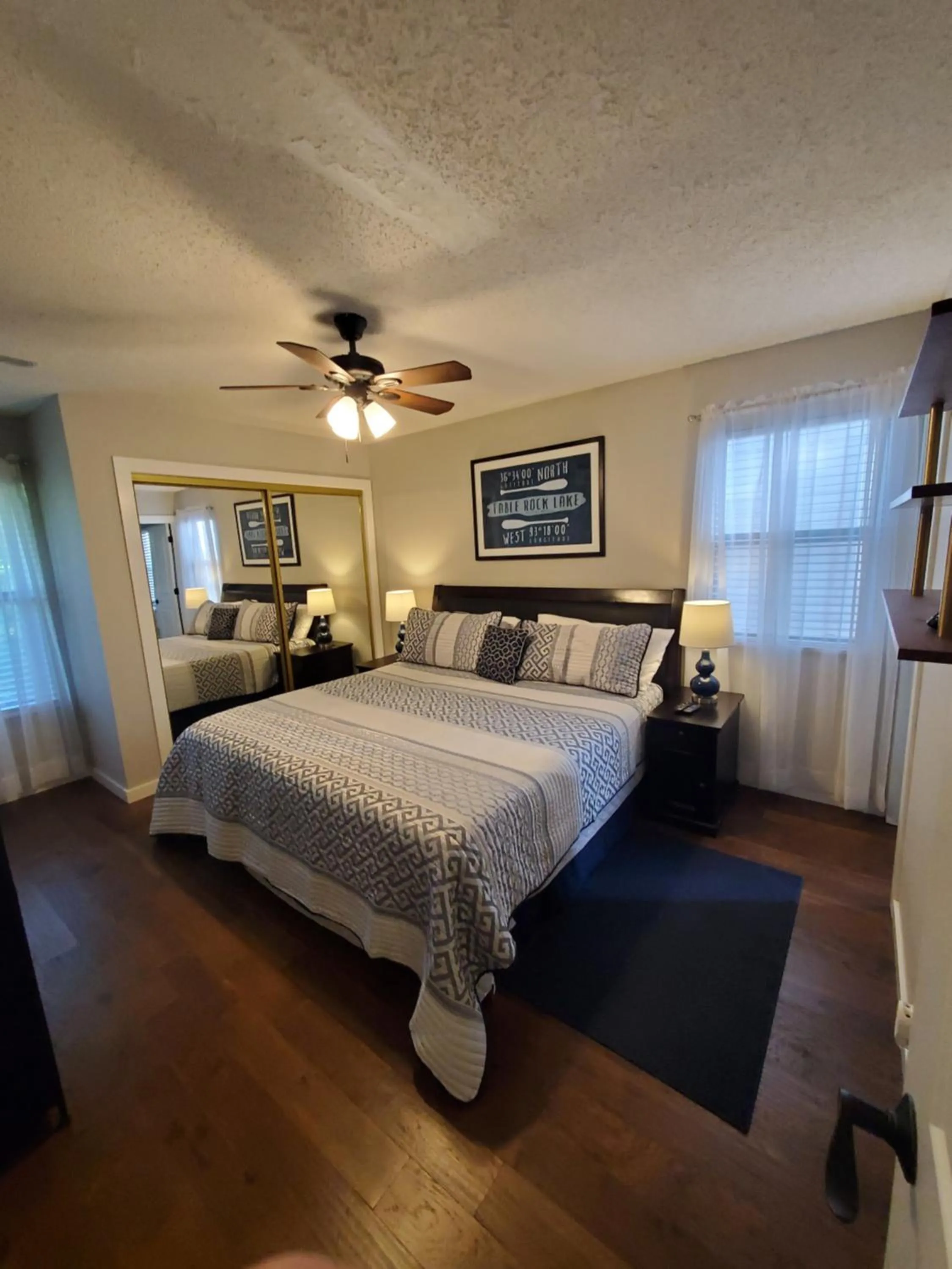 Bedroom, Bed in Treehouse Condos - Branson