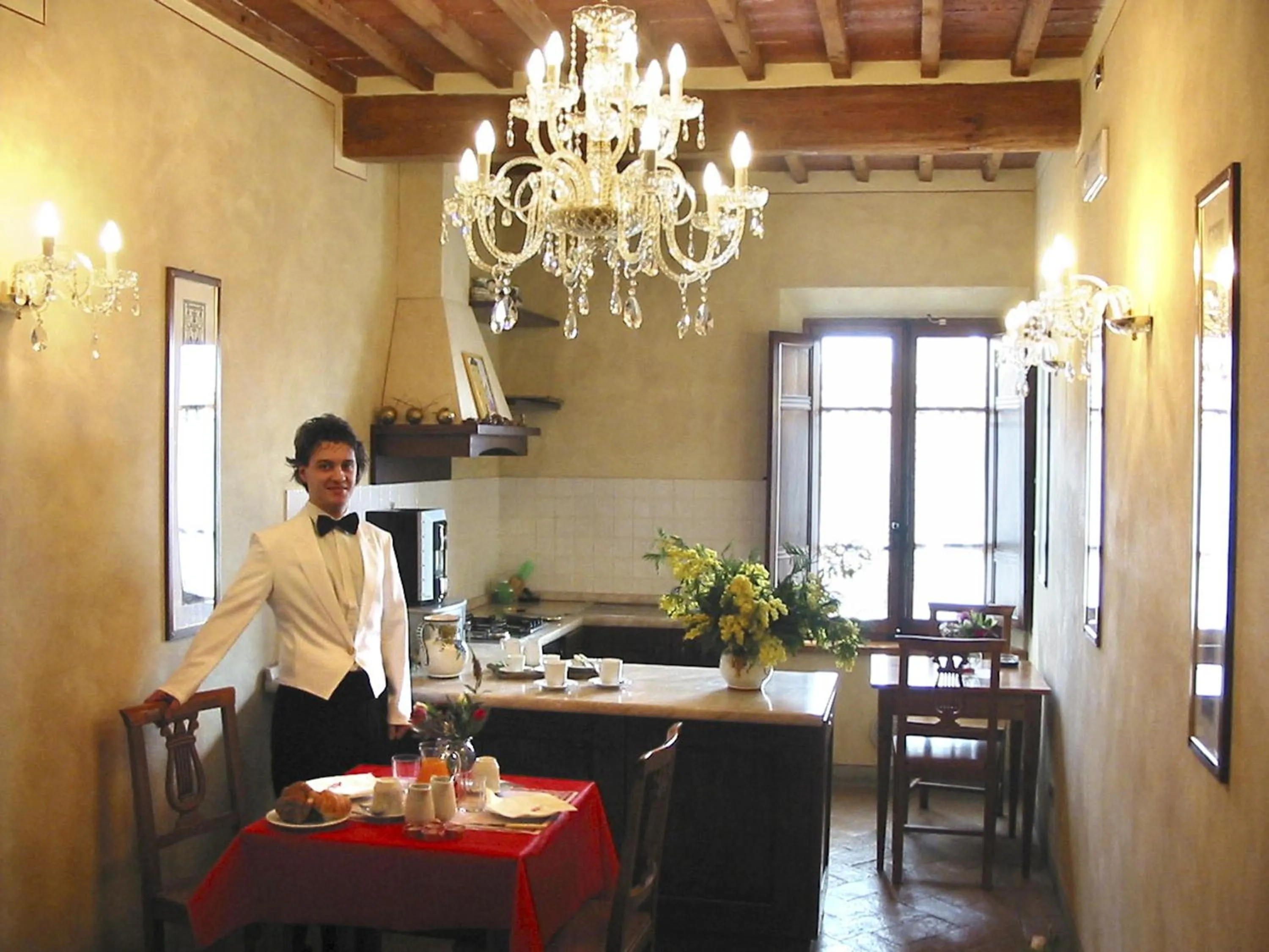 Communal kitchen in B&B Palazzo Al Torrione 2