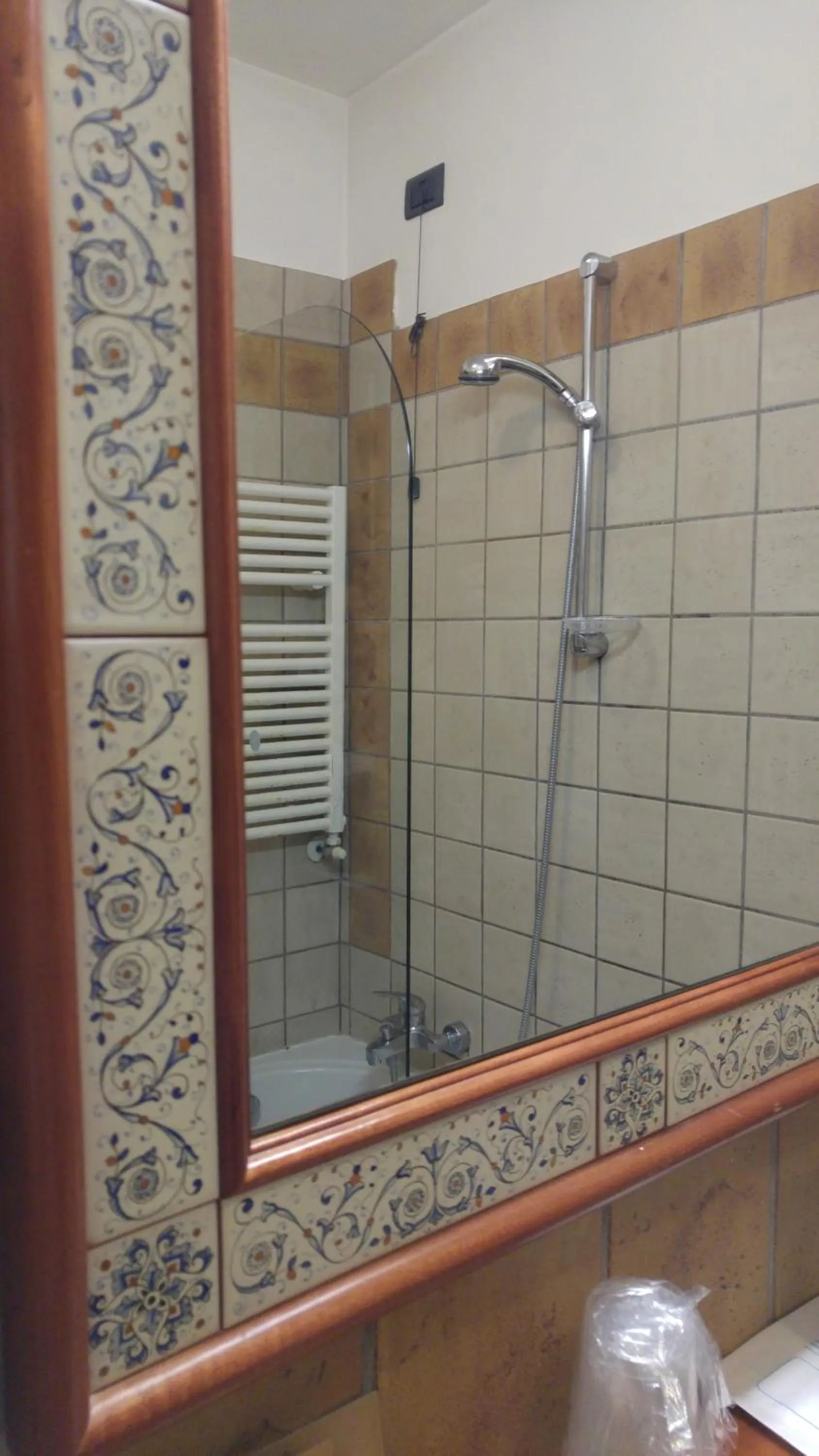 Shower in Terra Umbra Hotel