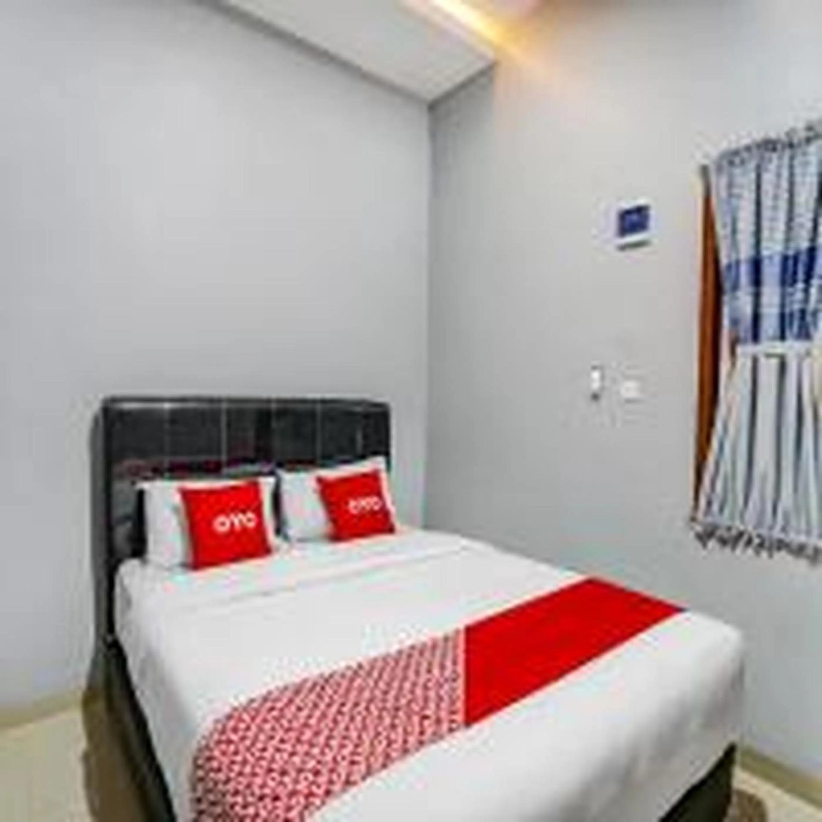 Bedroom, Bed in Hotel O Beda Arga Near Rs Royal Prima Ayahanda