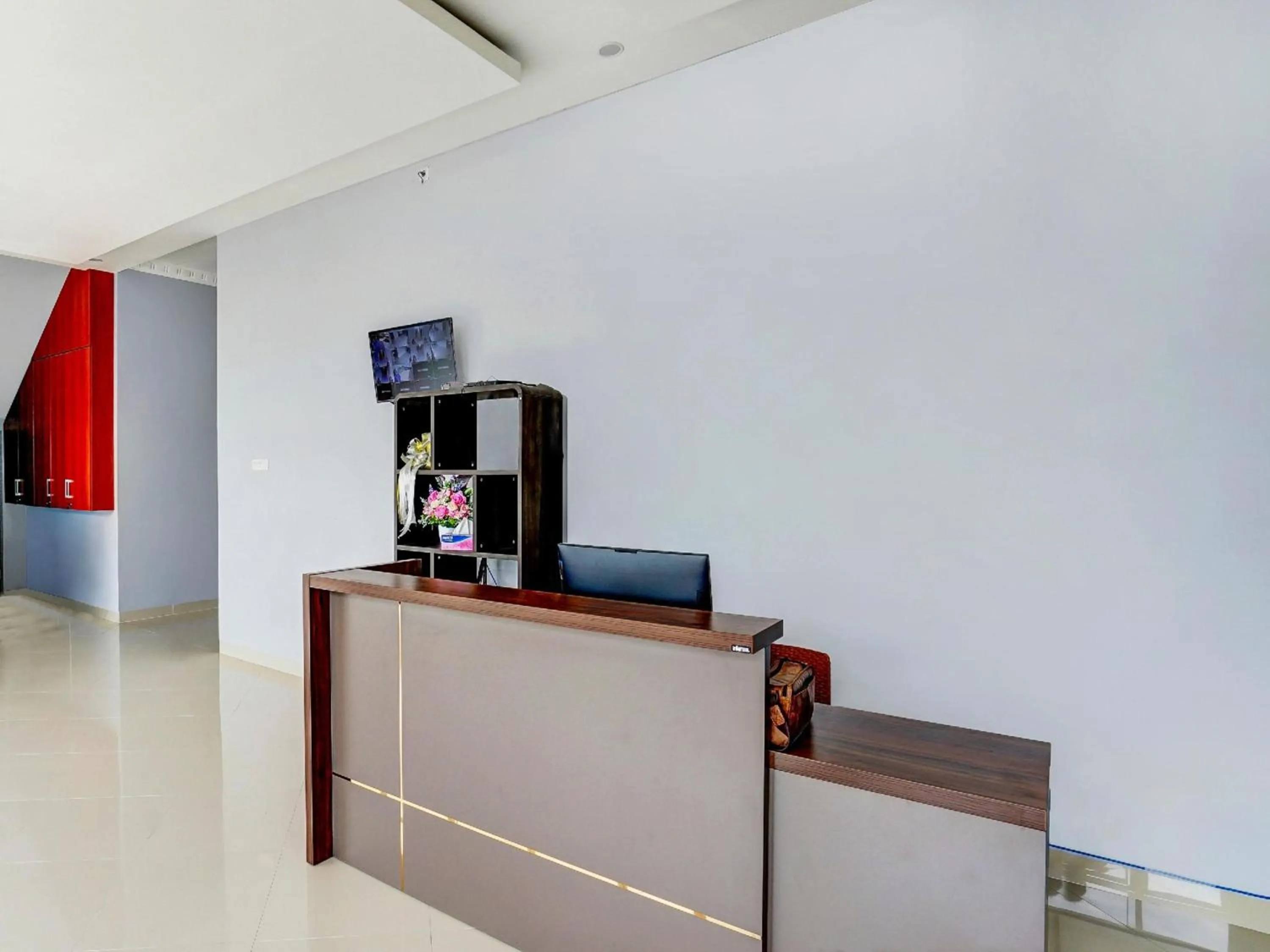 Lobby or reception in Hotel O Beda Arga Near Rs Royal Prima Ayahanda