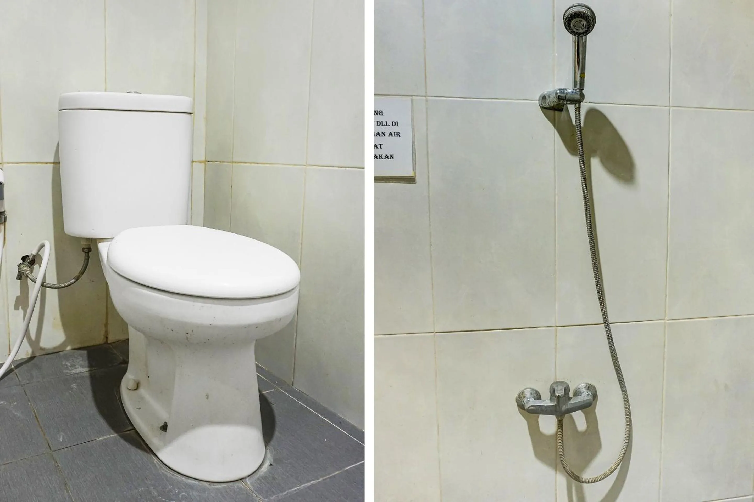 Bathroom in Hotel O Kos'ta Homestay Makassar