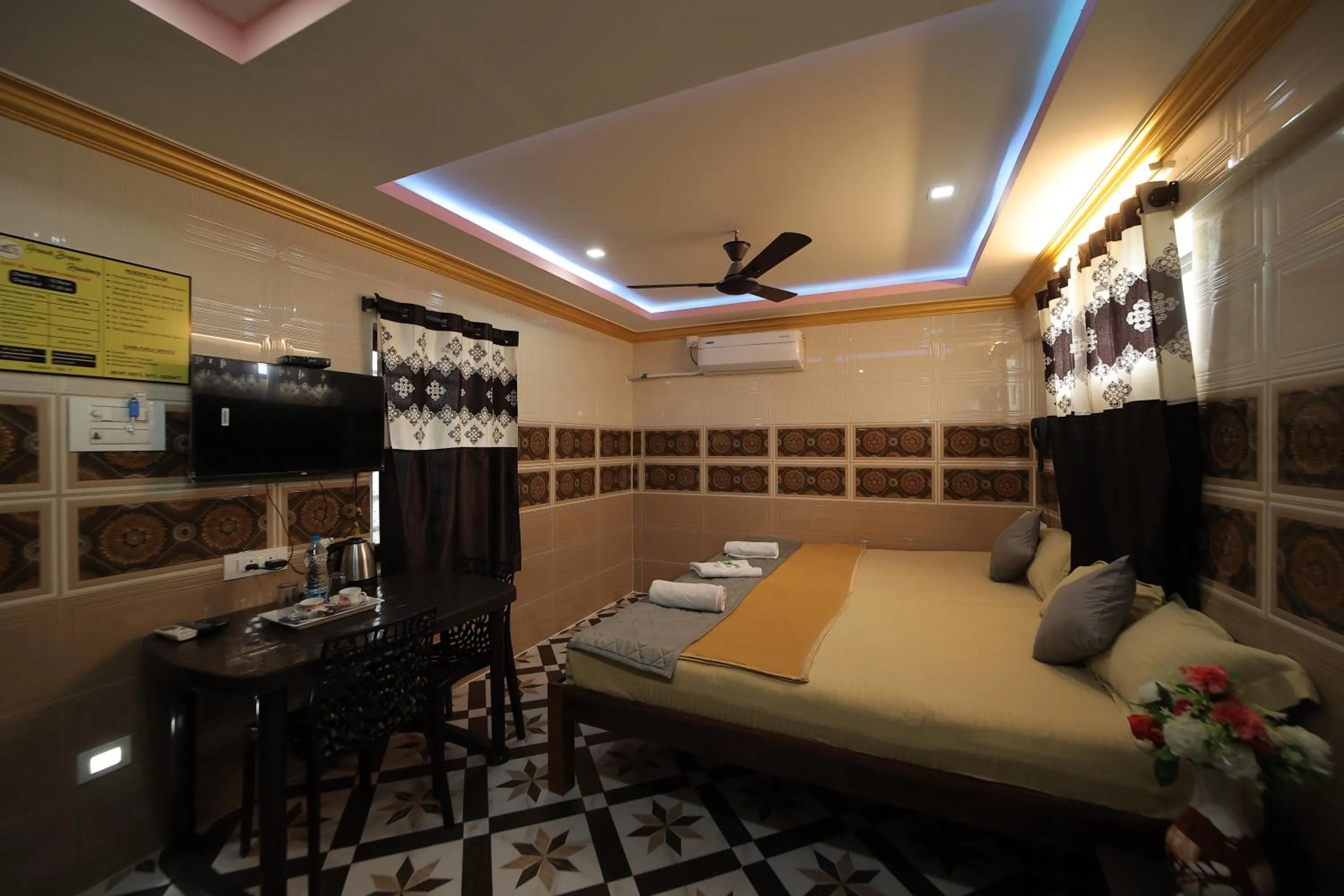 Bedroom, Bed in French Breeze Residency