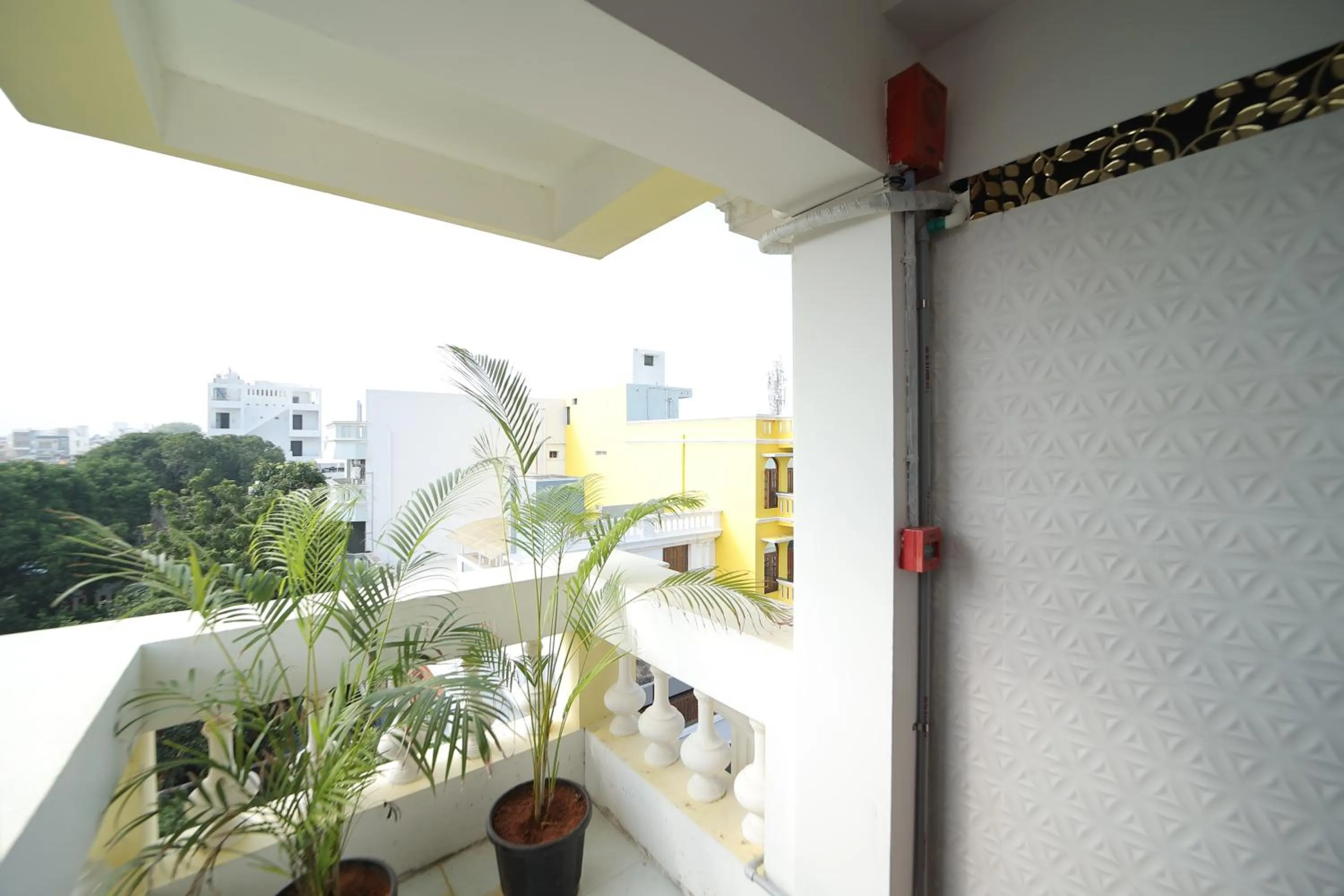 Balcony/Terrace in French Breeze Residency