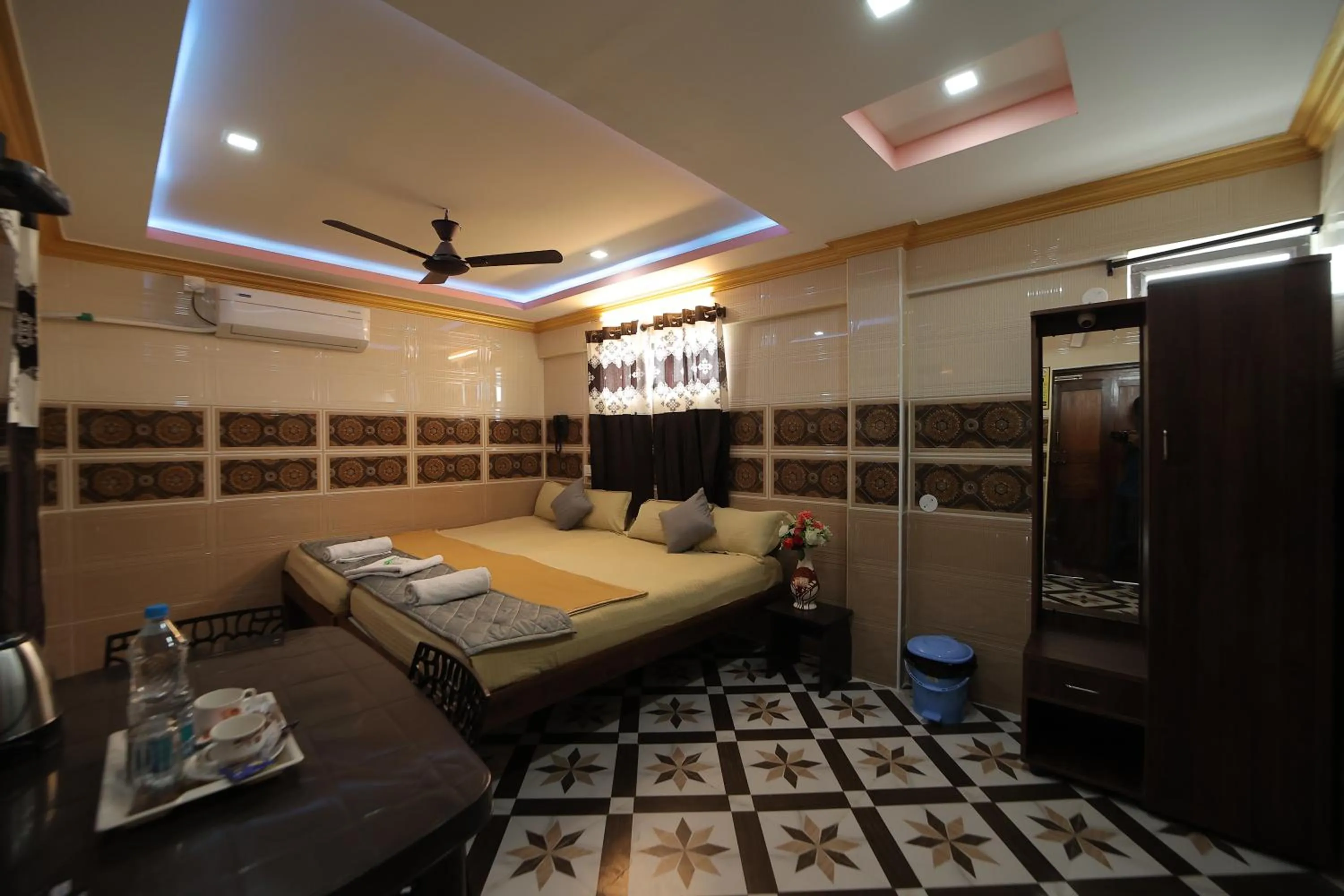 View (from property/room), Bed in French Breeze Residency