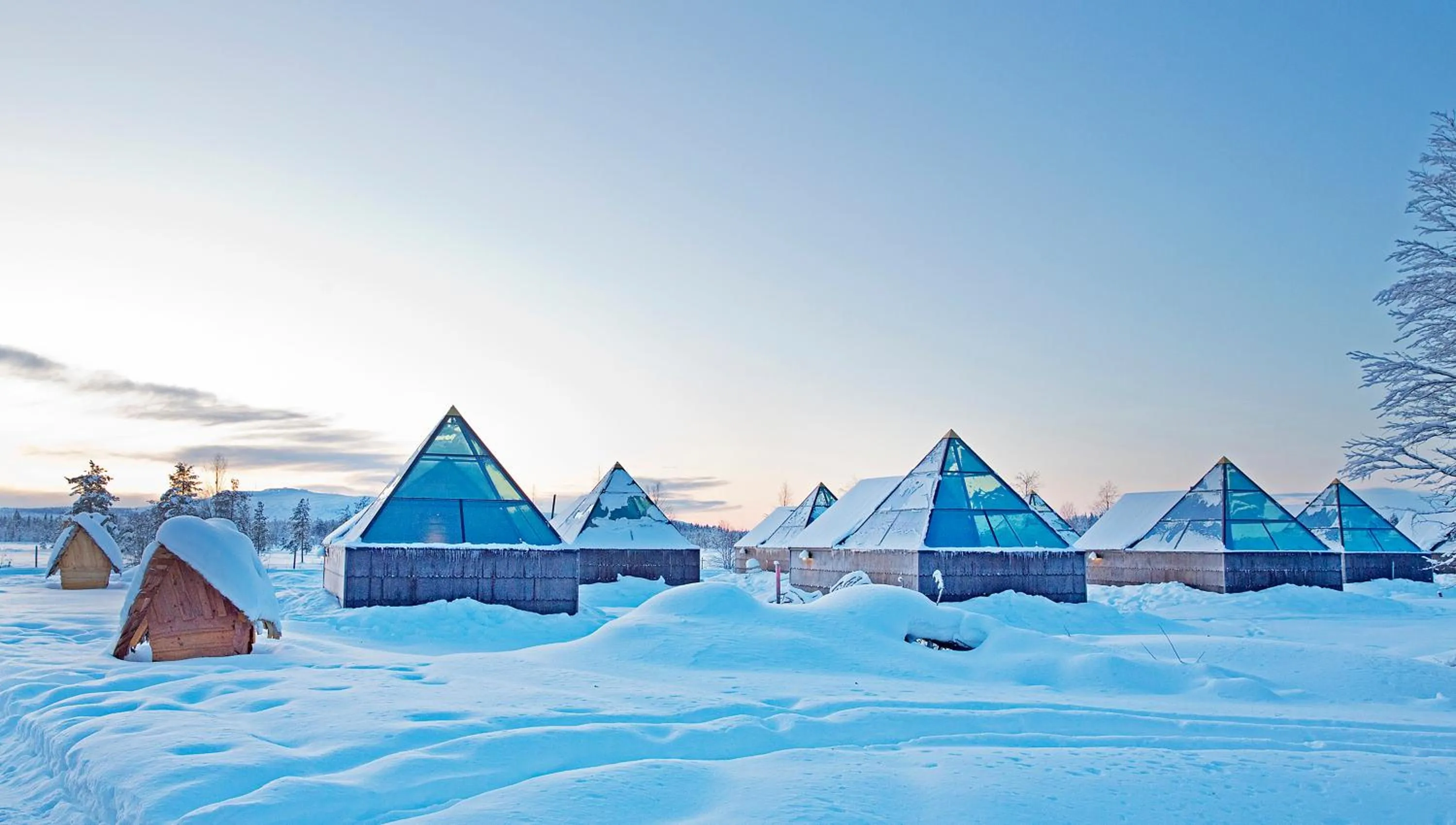 Winter in Aurora Pyramid Glass Igloos