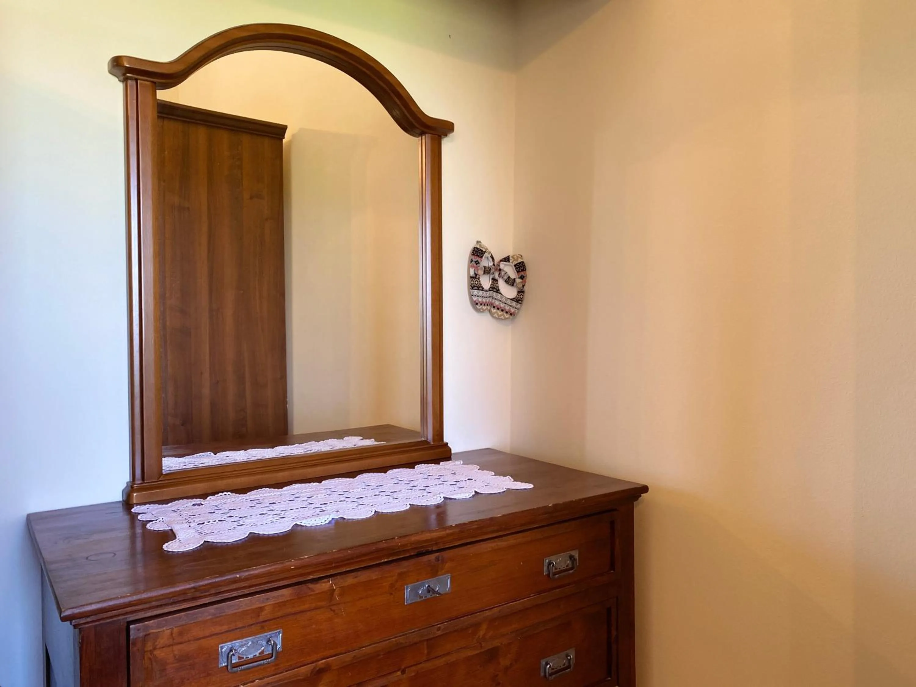 Decorative detail, Bed in Agriturismo Tenuta Badia