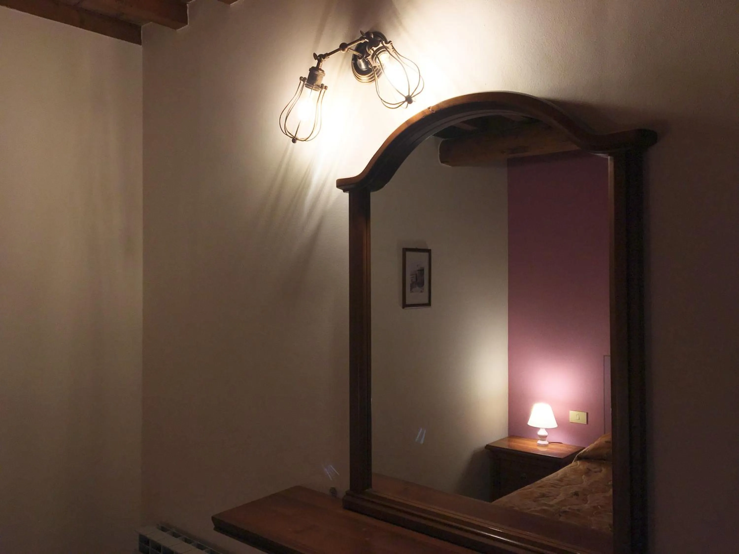 Decorative detail, Bed in Agriturismo Tenuta Badia