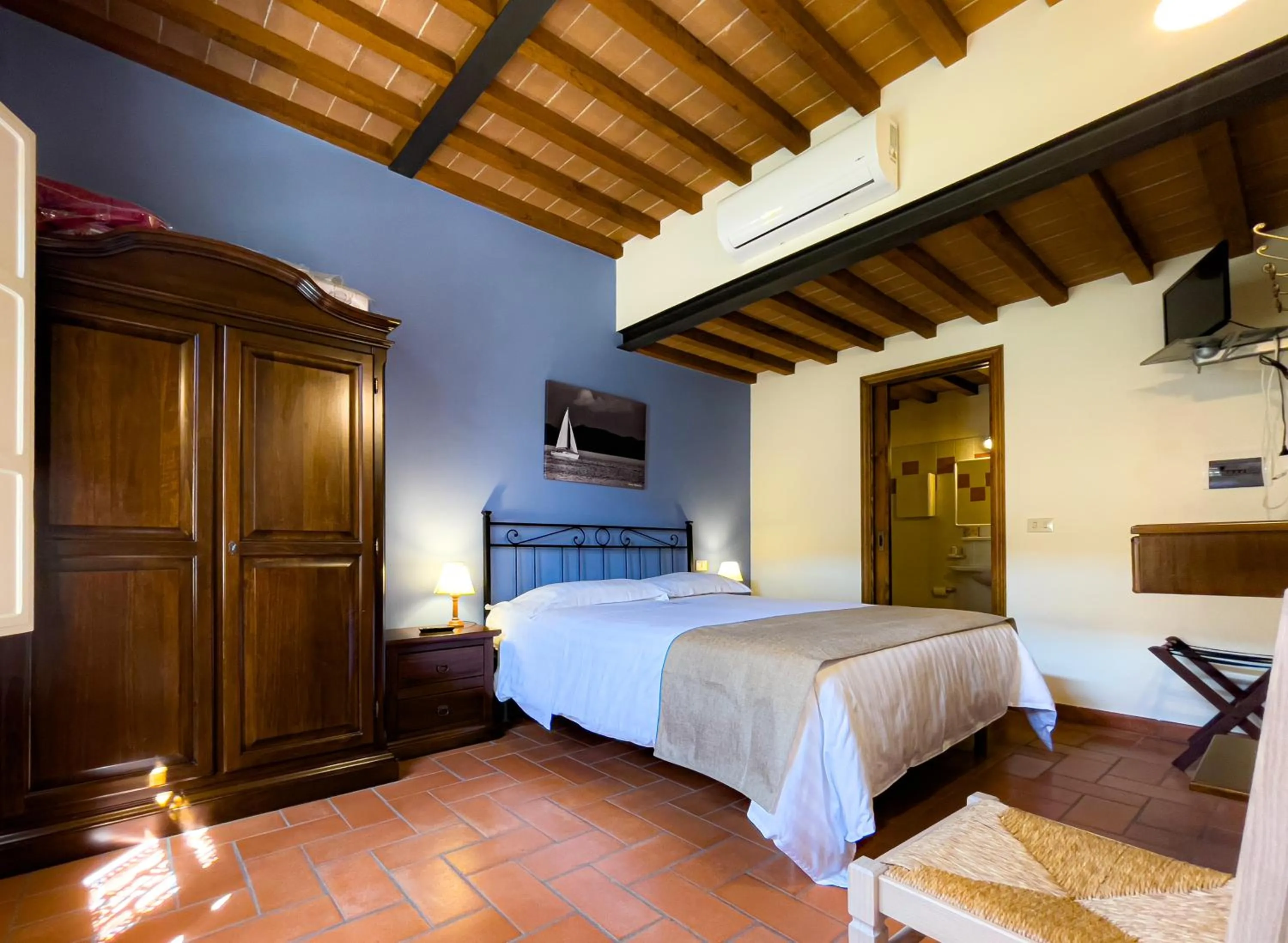 Bedroom, Bed in Agriturismo Tenuta Badia
