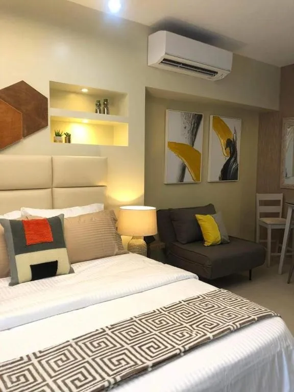 Bed in AEON TOWERS STUDIO SUITE (by:skyspottravelcentra)