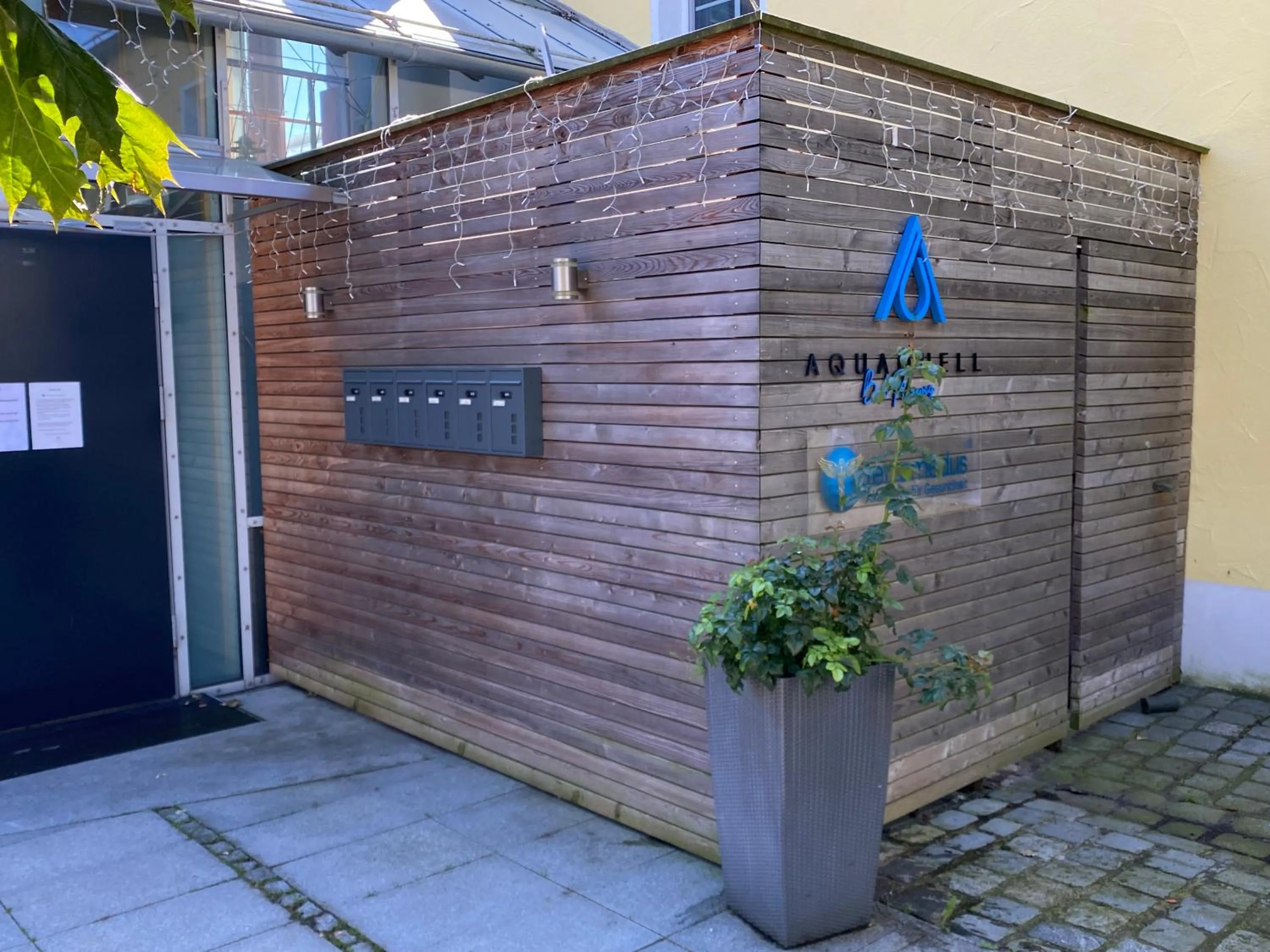Facade/entrance in AquaQuell Bad Pilzweg