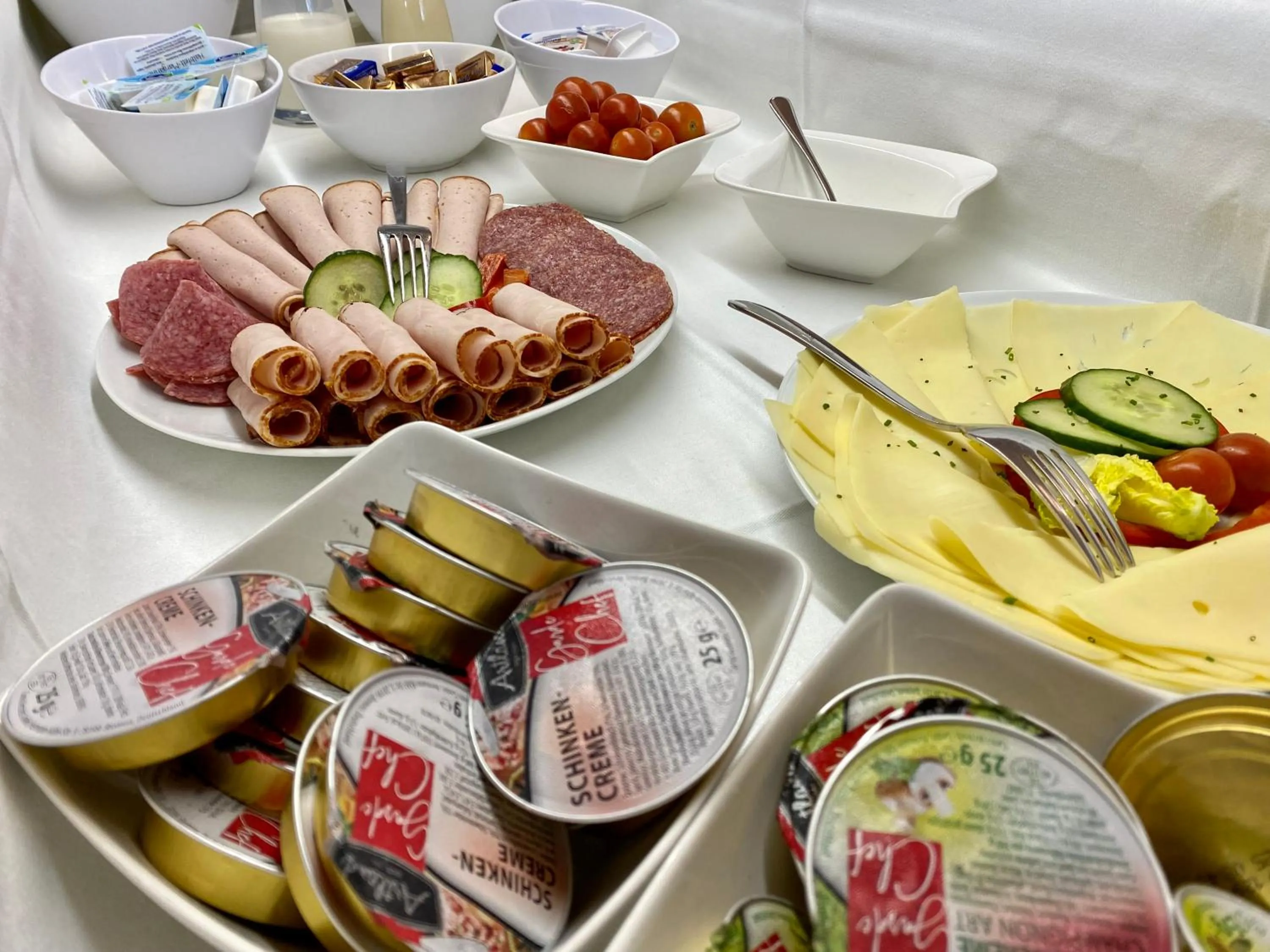 Buffet breakfast in AquaQuell Bad Pilzweg