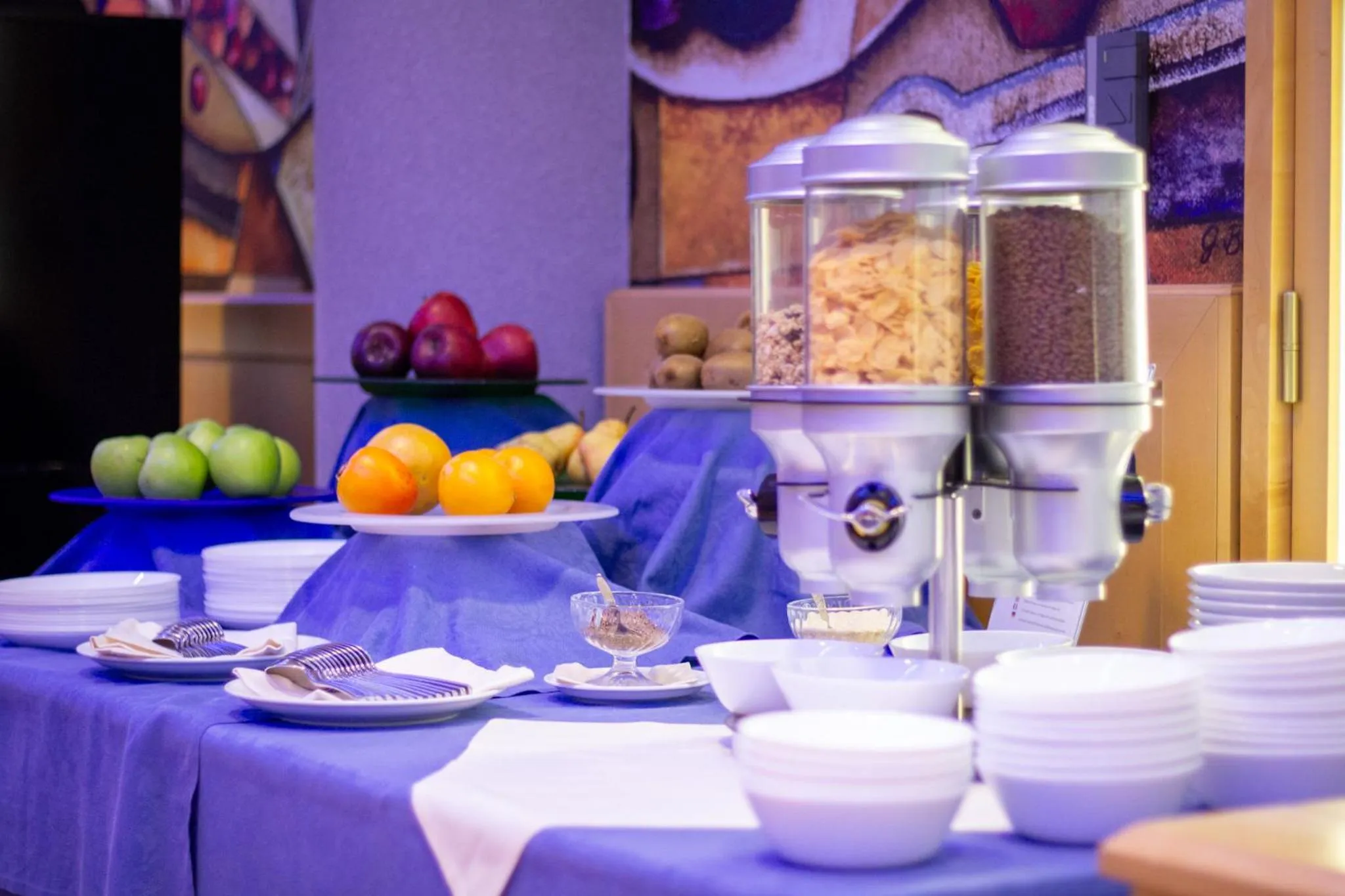 Food and drinks in Pacific Hotel Fortino