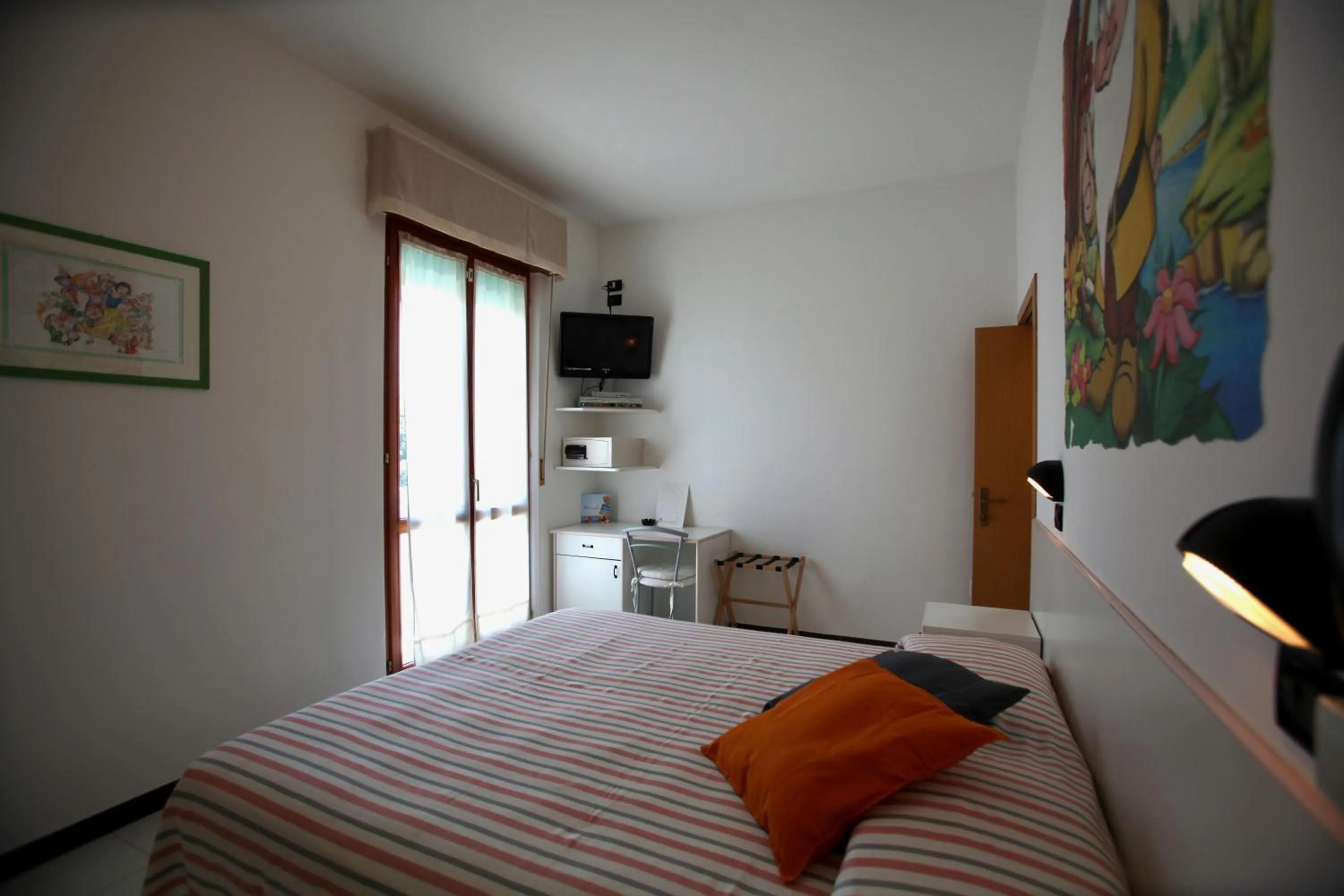 Bed in Hotel Biancaneve Wellness