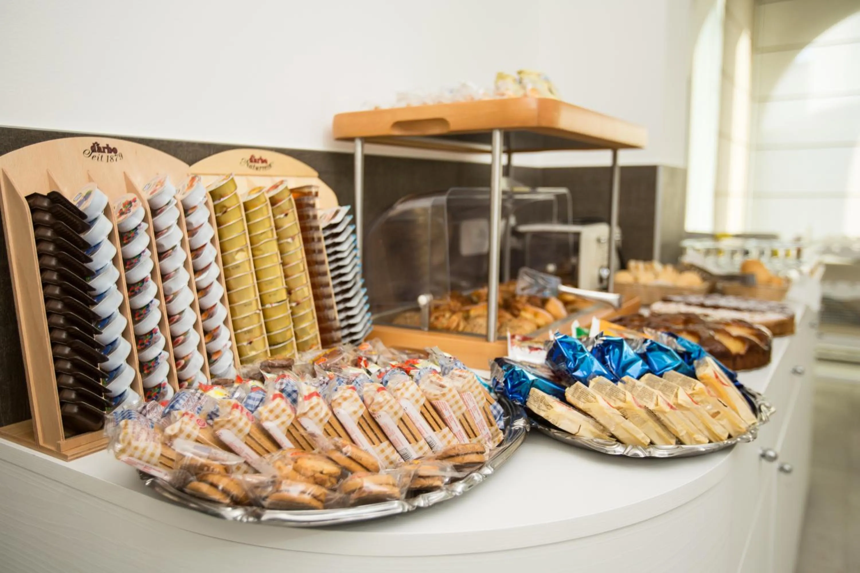 Buffet breakfast in Hotel Biancaneve Wellness
