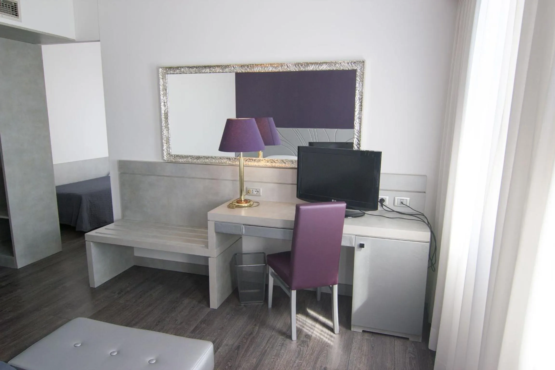 TV and multimedia in Hotel Alan