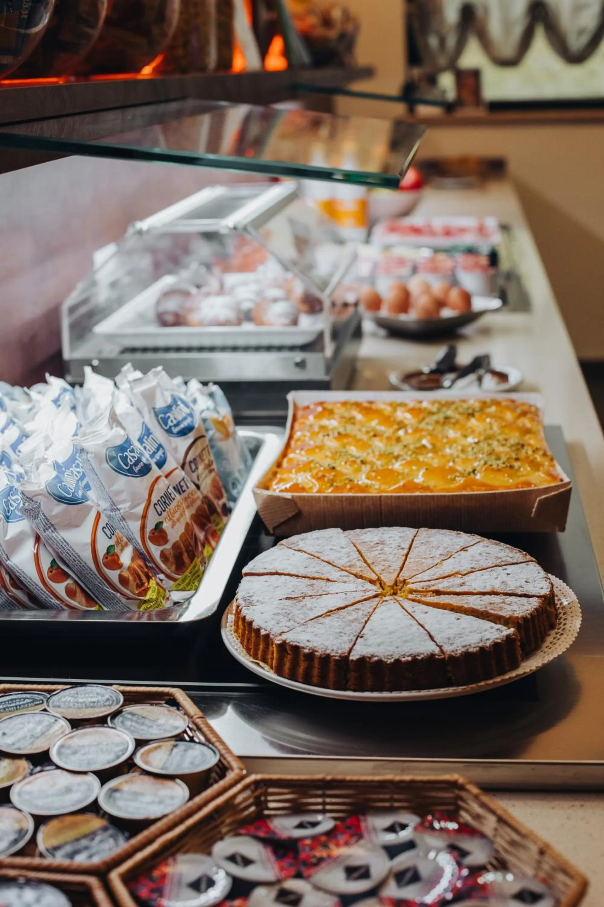 Breakfast in Hotel Alan