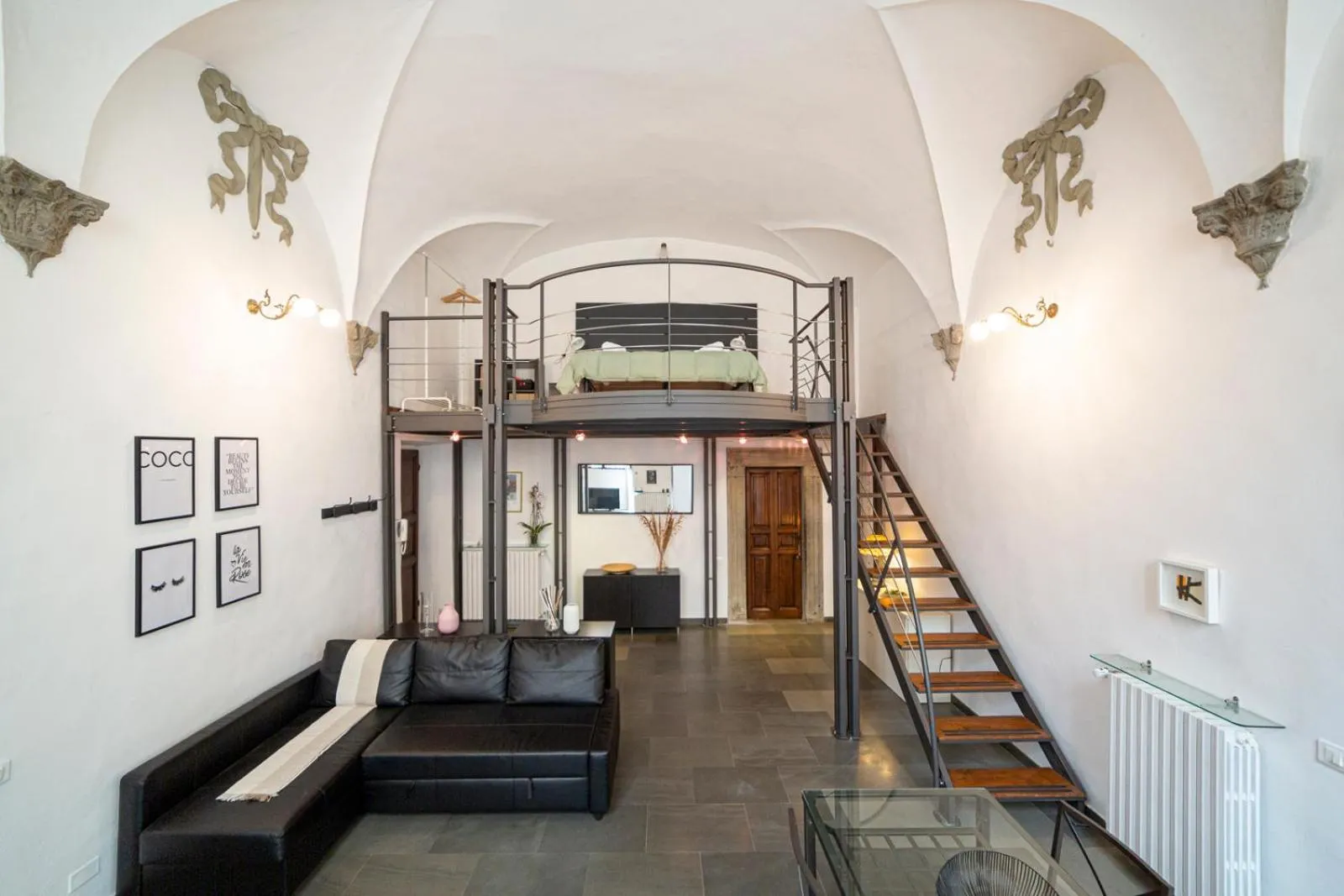 Pepi loft in a historical building