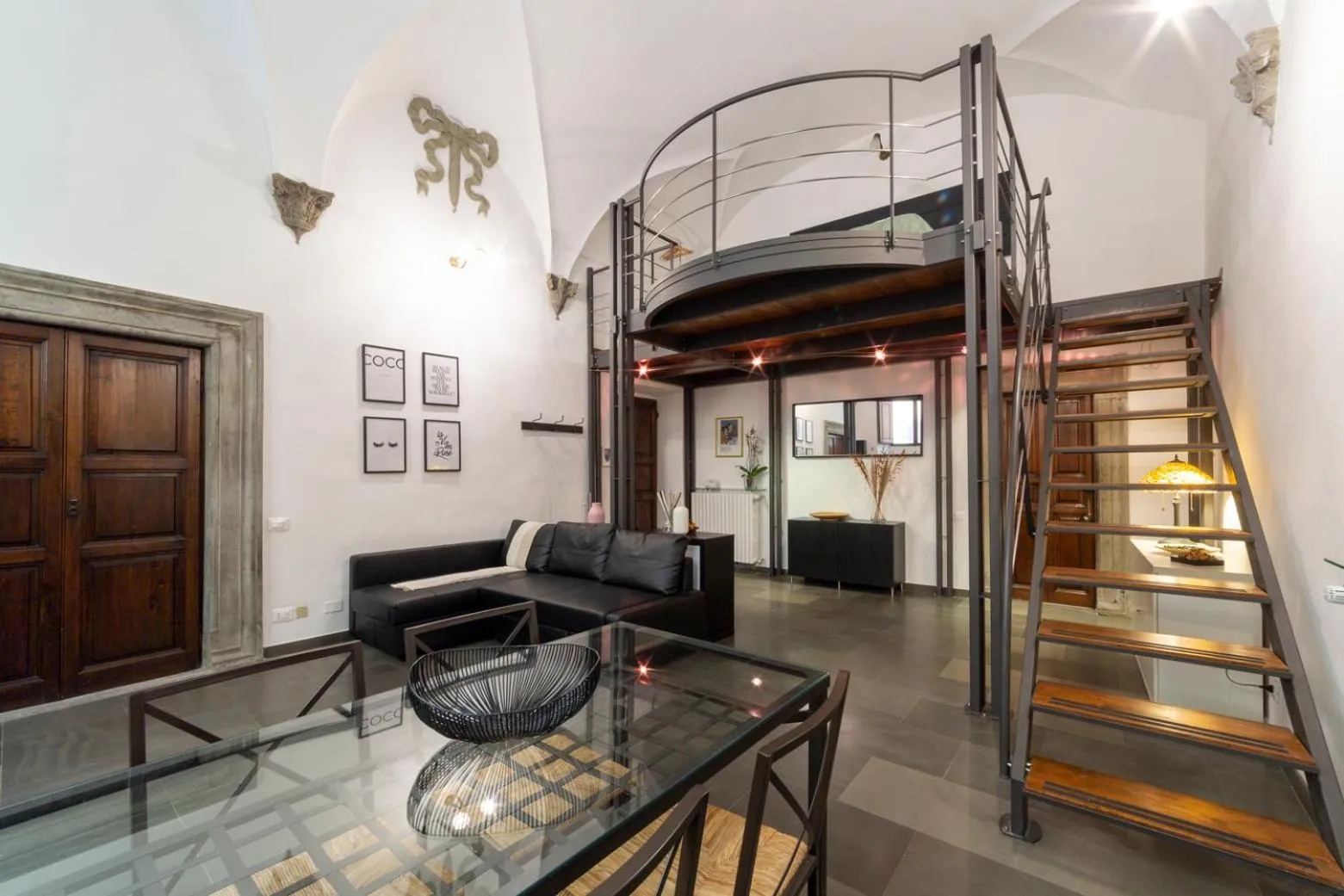 Pepi loft in a historical building