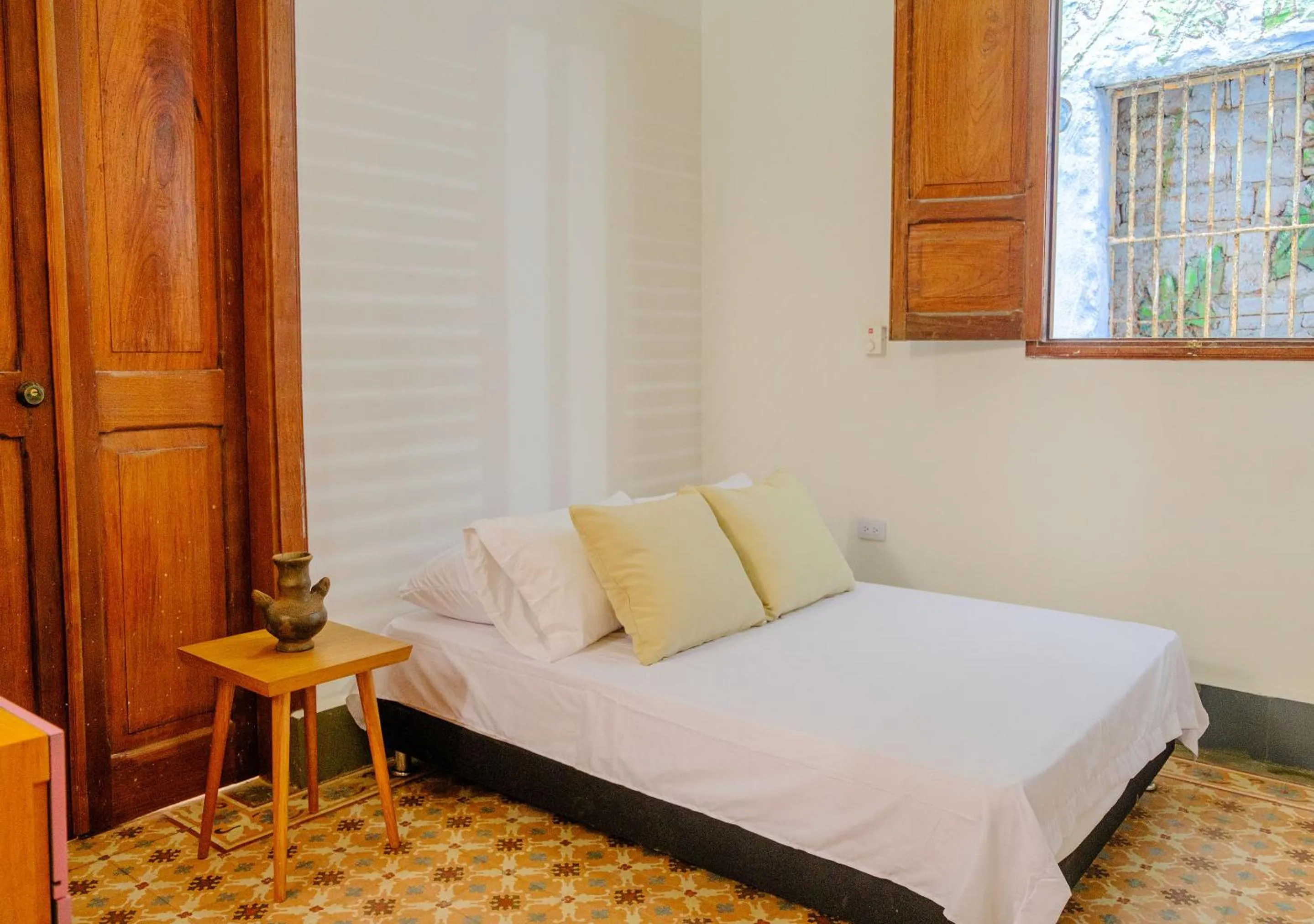 Bedroom, Bed in Casa Rosa - Alma Hotels