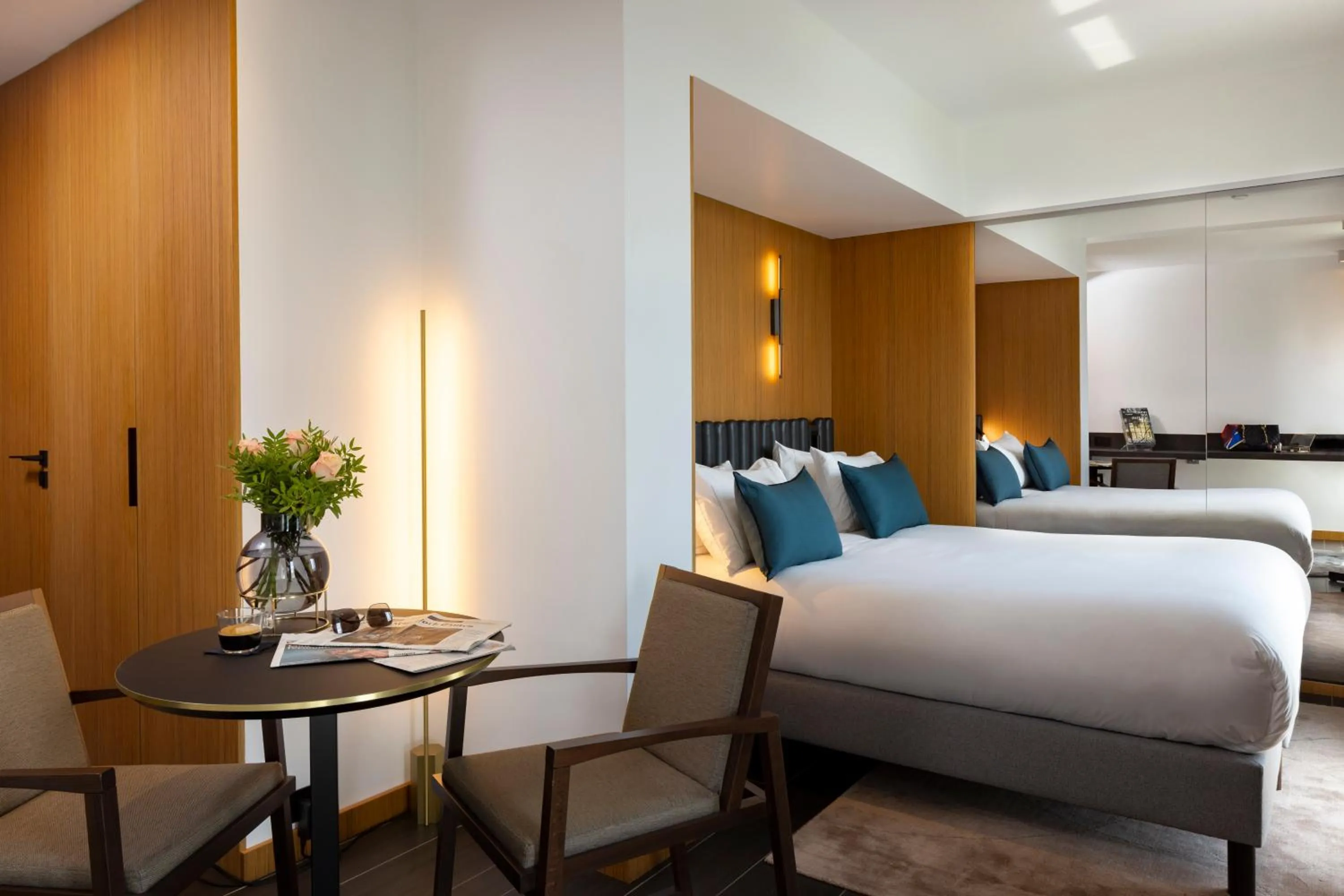 Bed in Howard sur Seine - Asnieres Paris La Defense