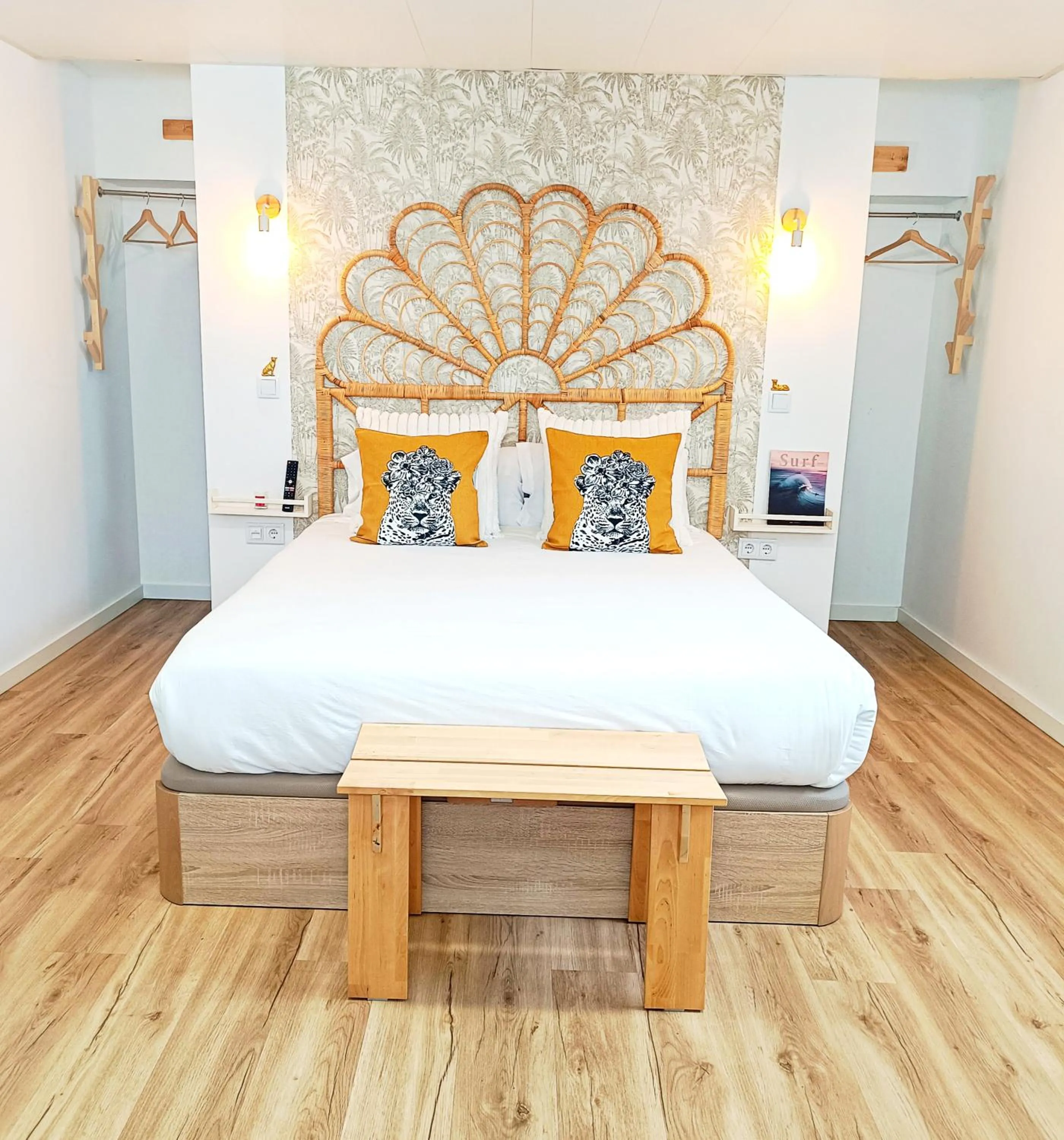 Bedroom, Bed in SUPERTUBOS HOUSE Peniche