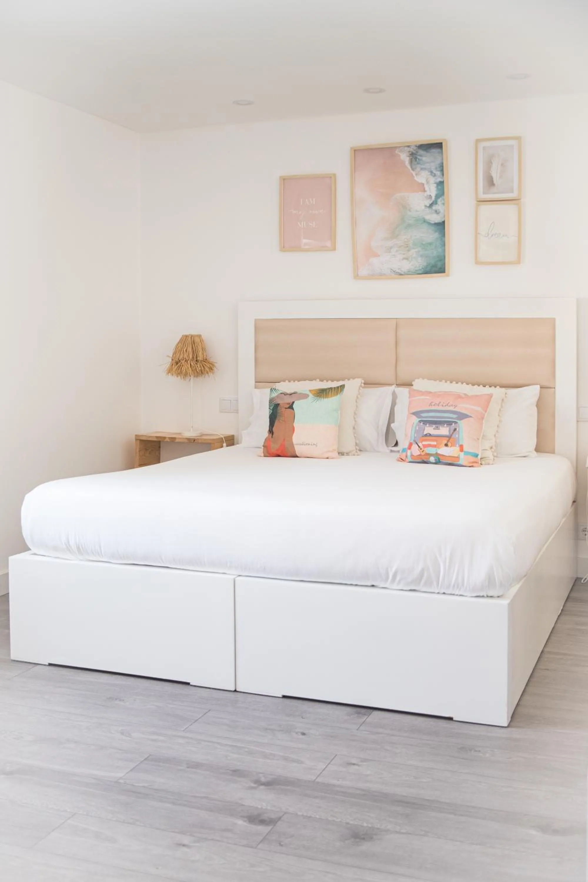 Bed in SUPERTUBOS HOUSE Peniche