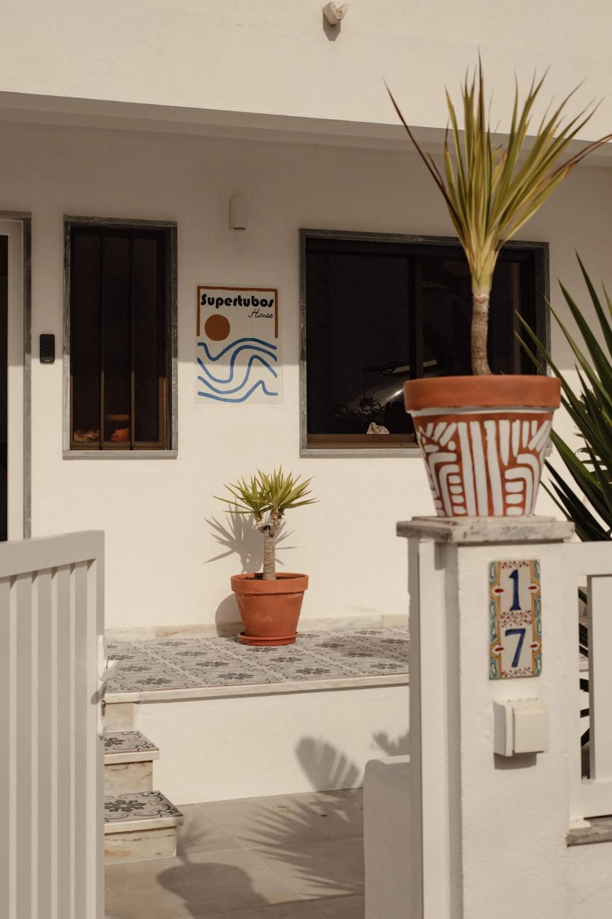 SUPERTUBOS HOUSE Peniche