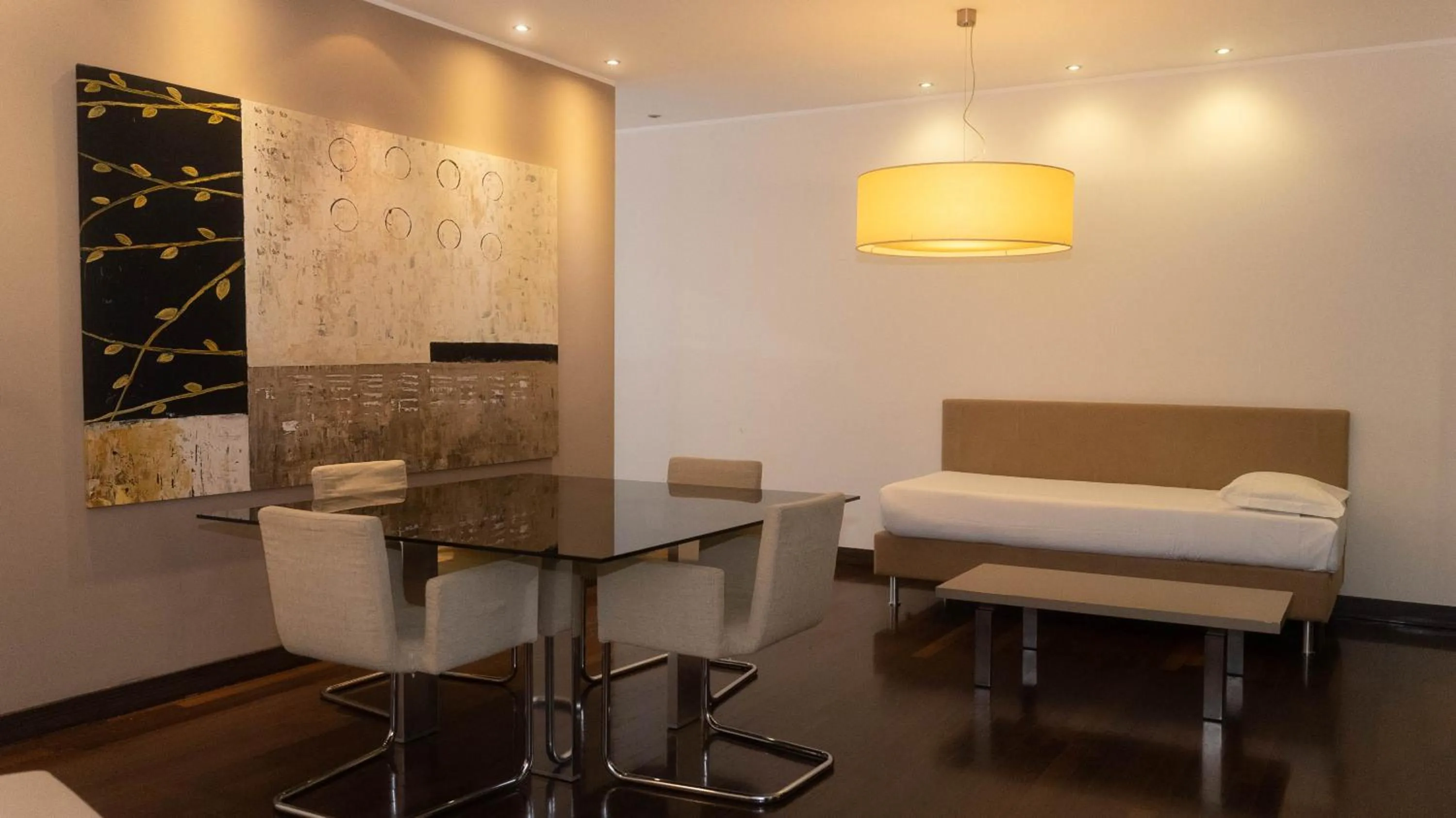 Bedroom in Hotel Cruise