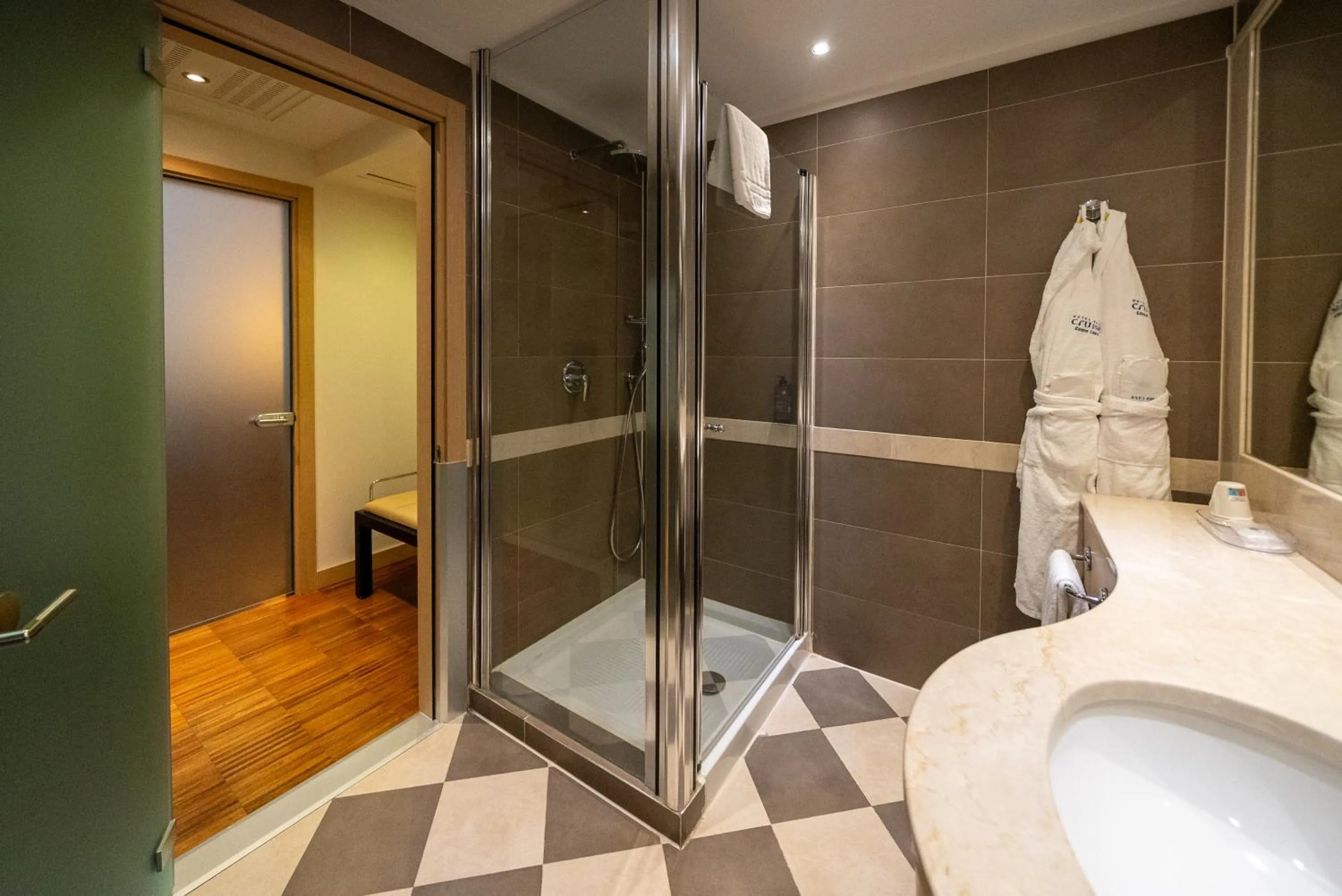 Bathroom in Hotel Cruise