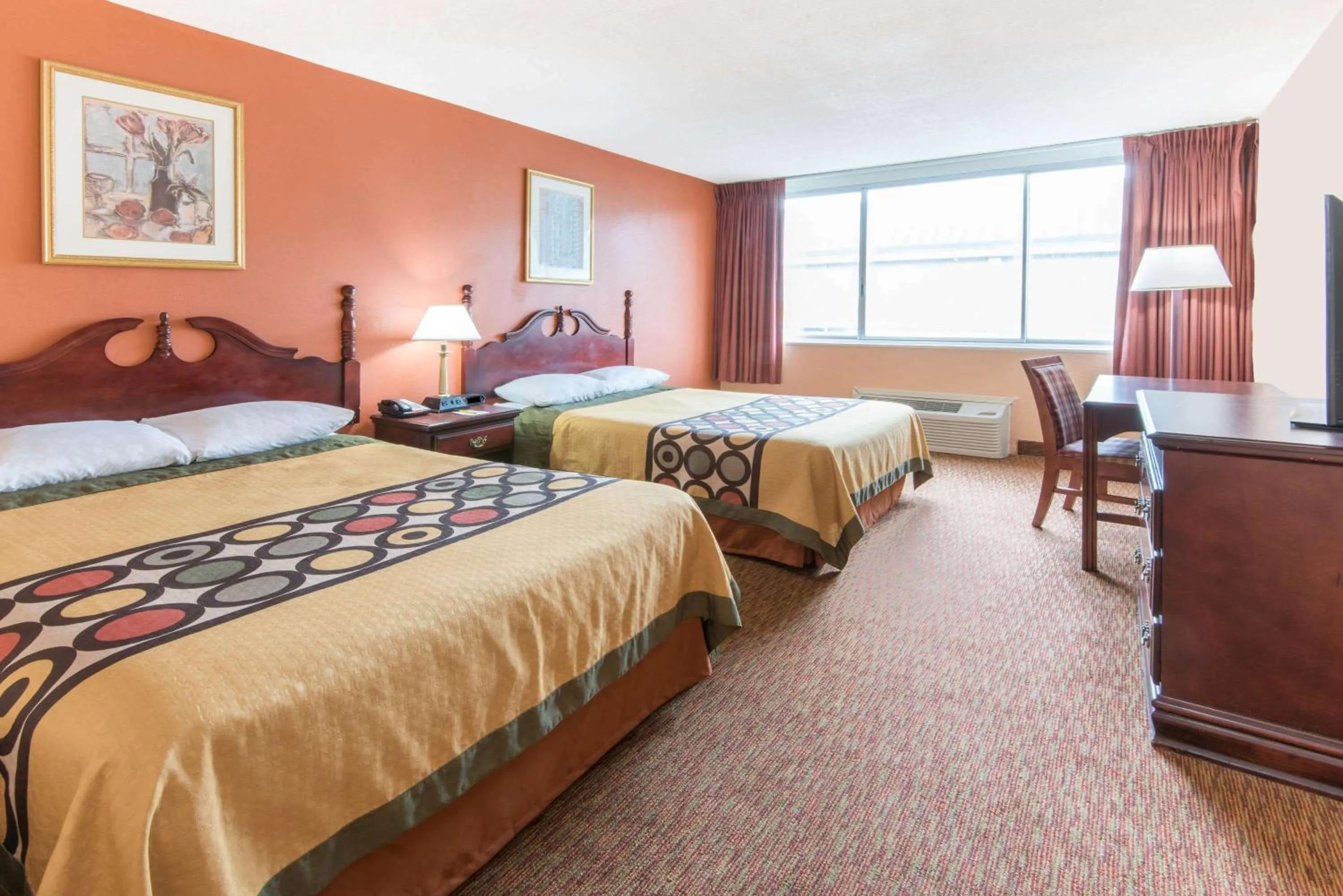 Photo of the whole room, Bed in Super 8 by Wyndham Hamburg