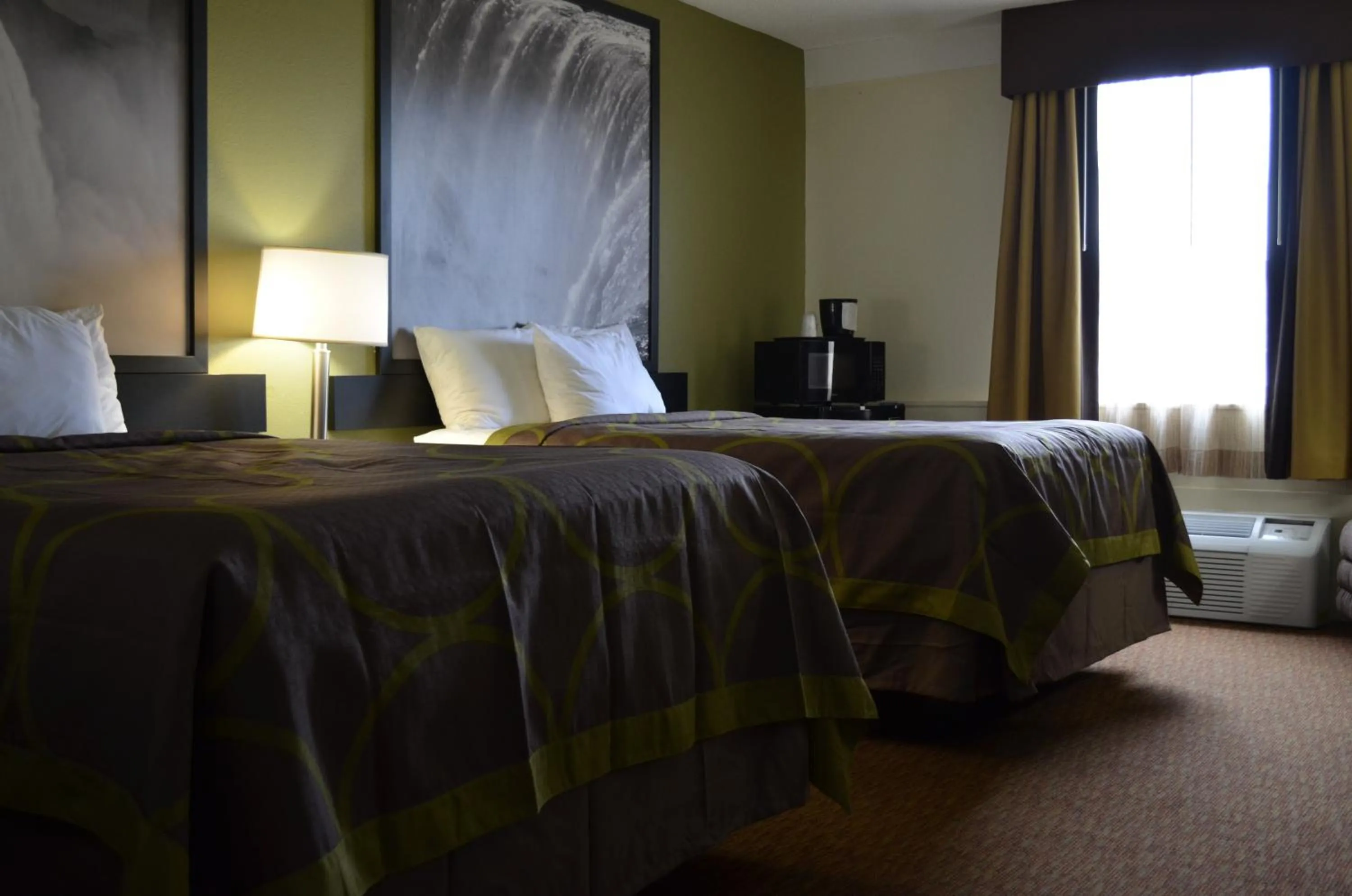 Bed in Super 8 by Wyndham Hamburg