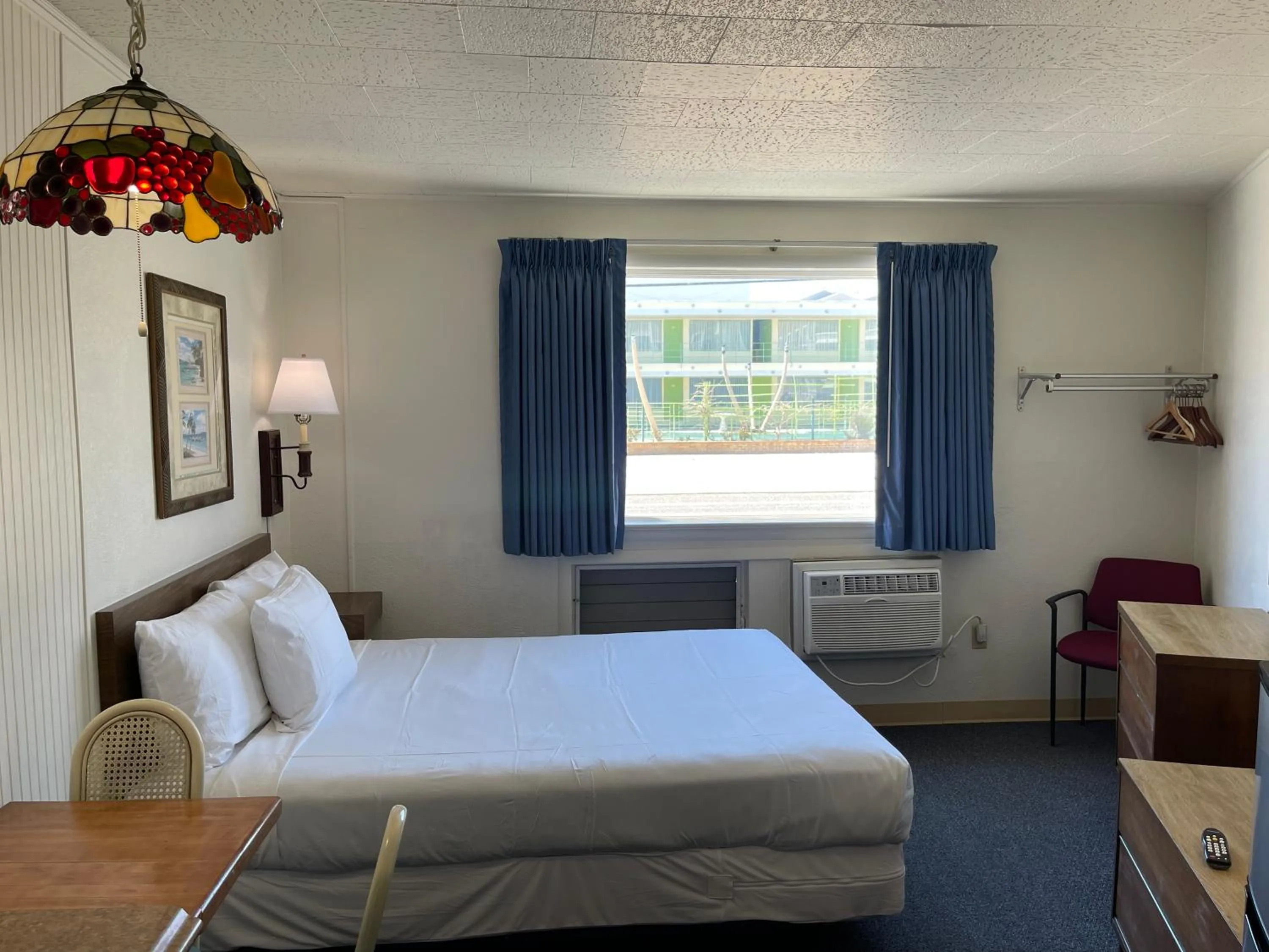 Bed in Bel Air Motel Wildwood Crest Beach