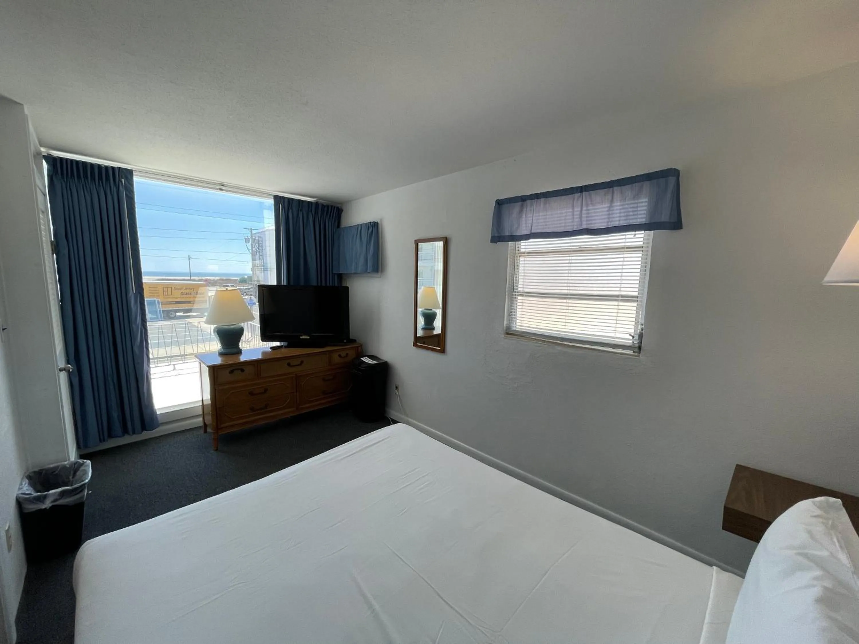 Bed in Bel Air Motel Wildwood Crest Beach