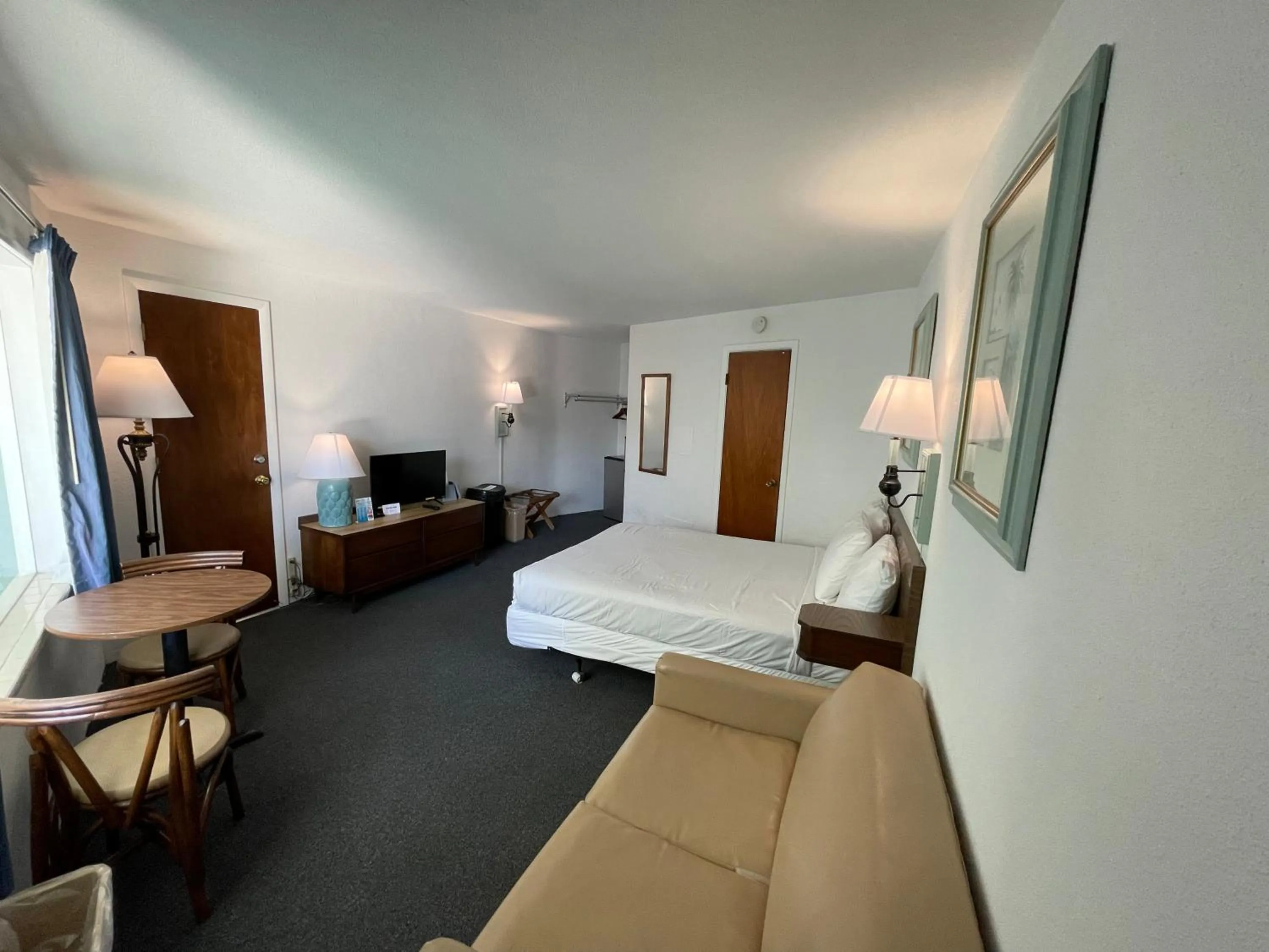 Bed in Bel Air Motel Wildwood Crest Beach