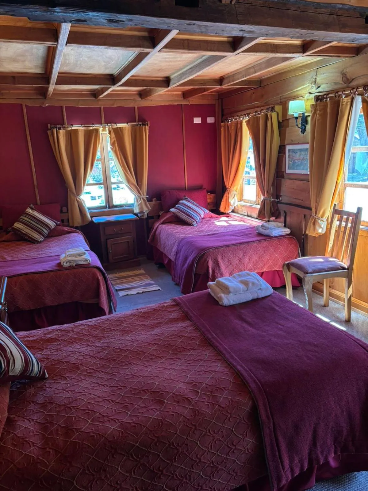 Property building, Bed in Hotel Antigua Casona Patagonia