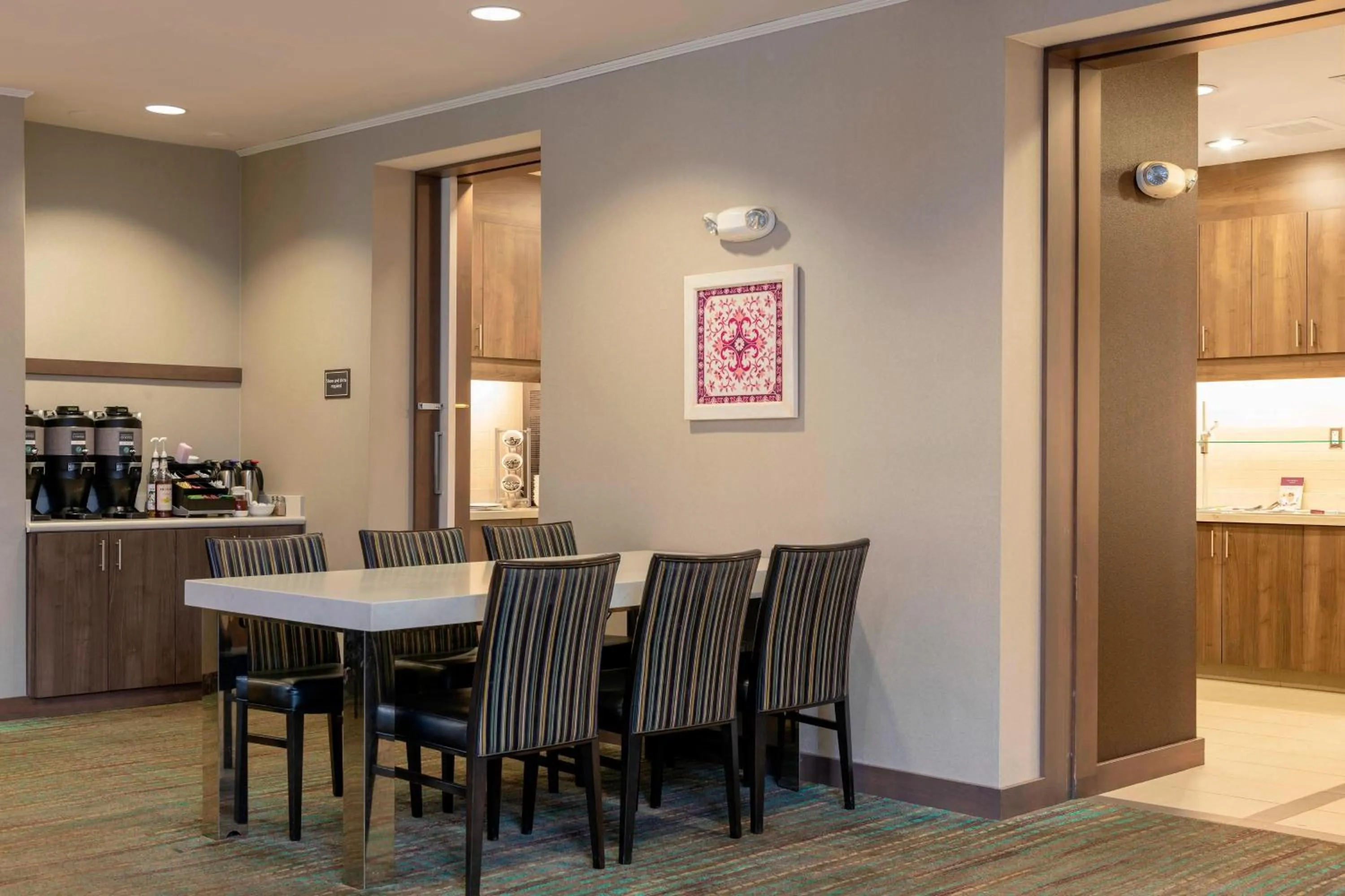 Breakfast in Residence Inn by Marriott Akron South/Green