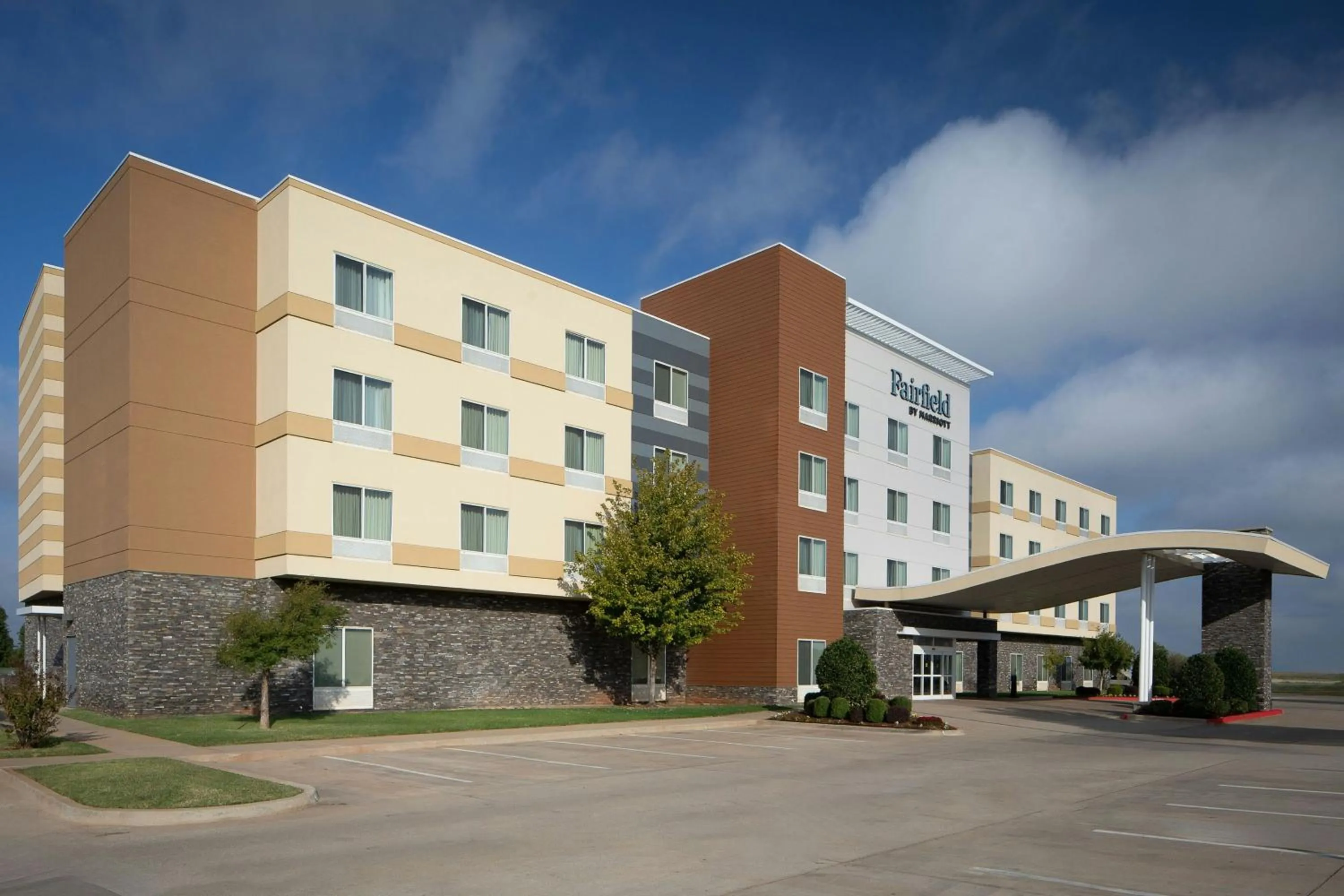 Property building in Fairfield Inn and Suites Oklahoma City Yukon