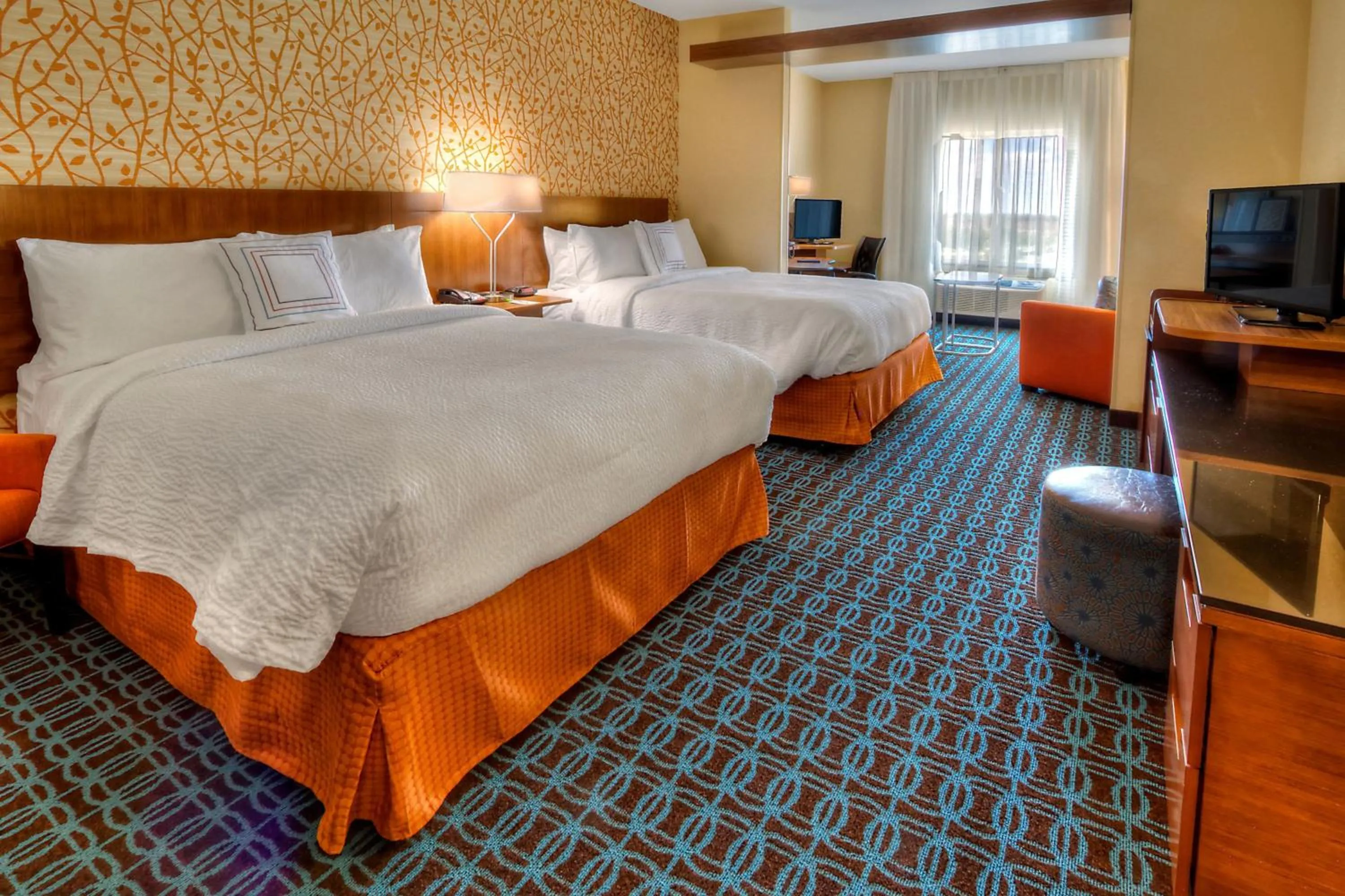 Photo of the whole room, Bed in Fairfield Inn and Suites Oklahoma City Yukon