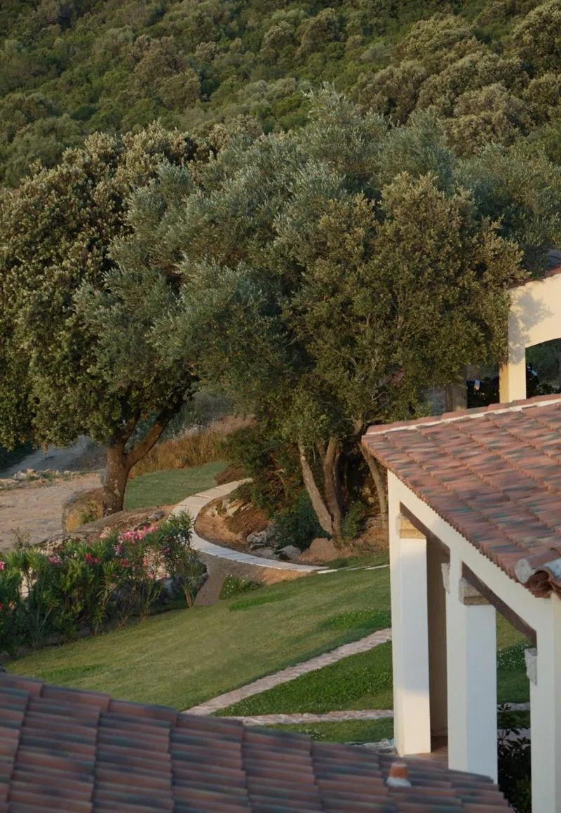 Garden view in Hotel Valkarana Country Relais