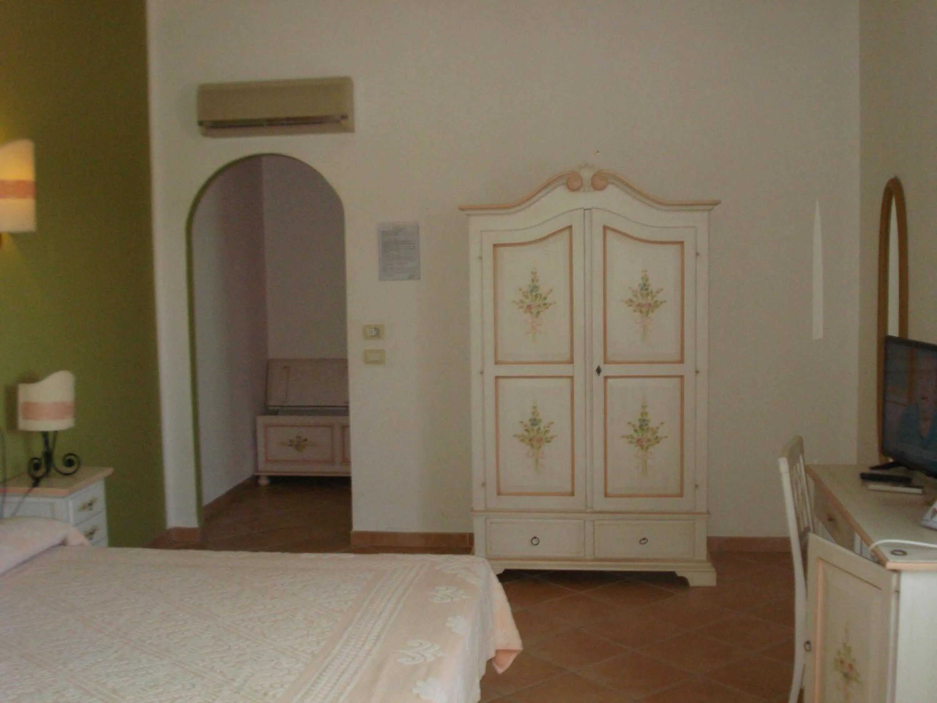 Bed in Hotel Valkarana Country Relais