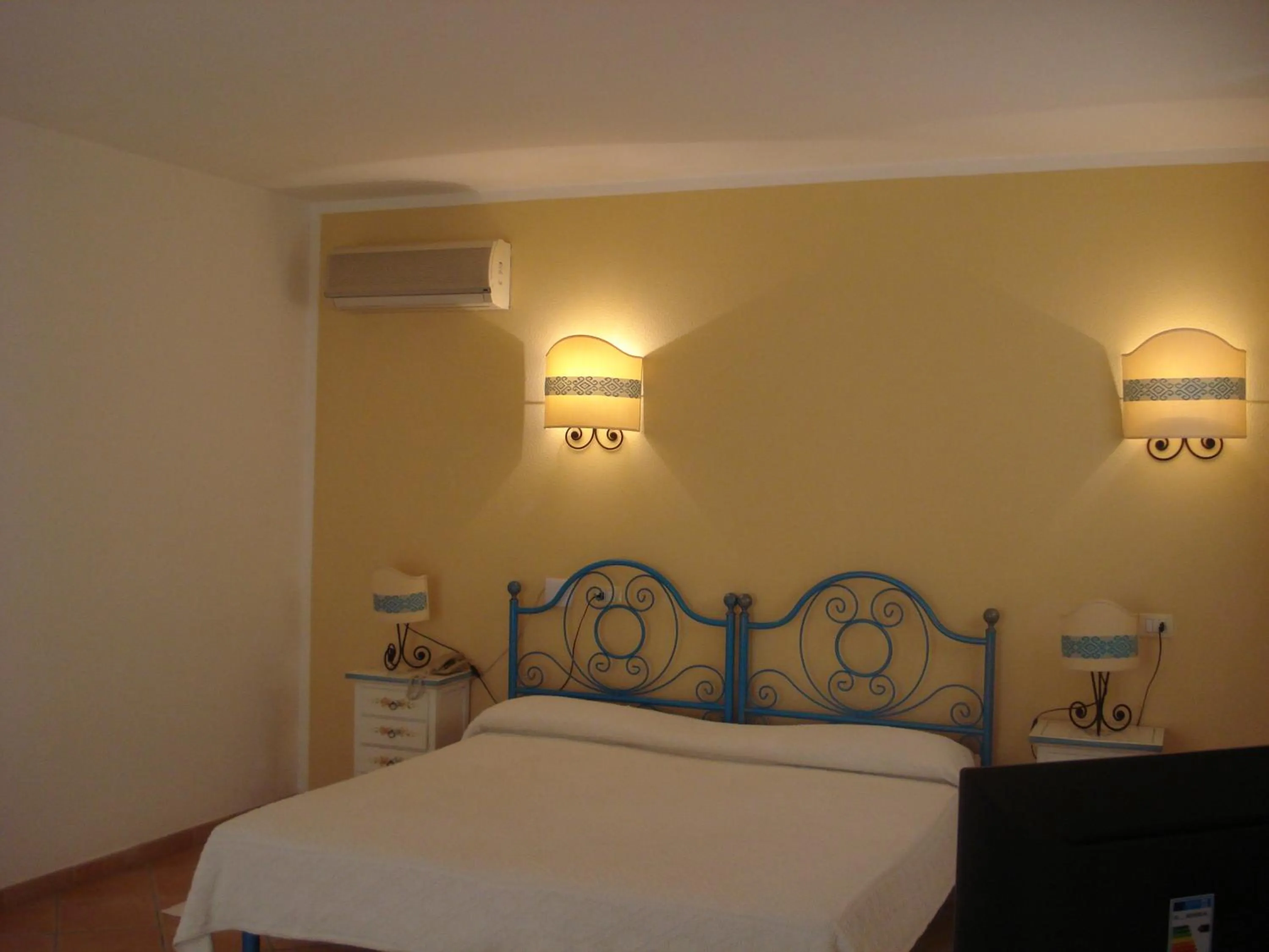 Photo of the whole room in Hotel Valkarana Country Relais