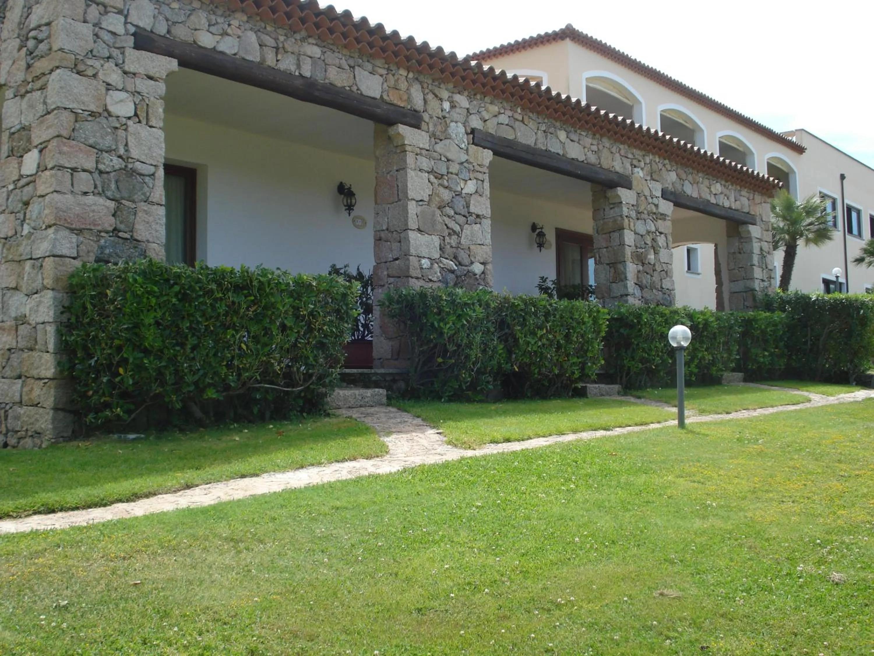 Property building in Hotel Valkarana Country Relais