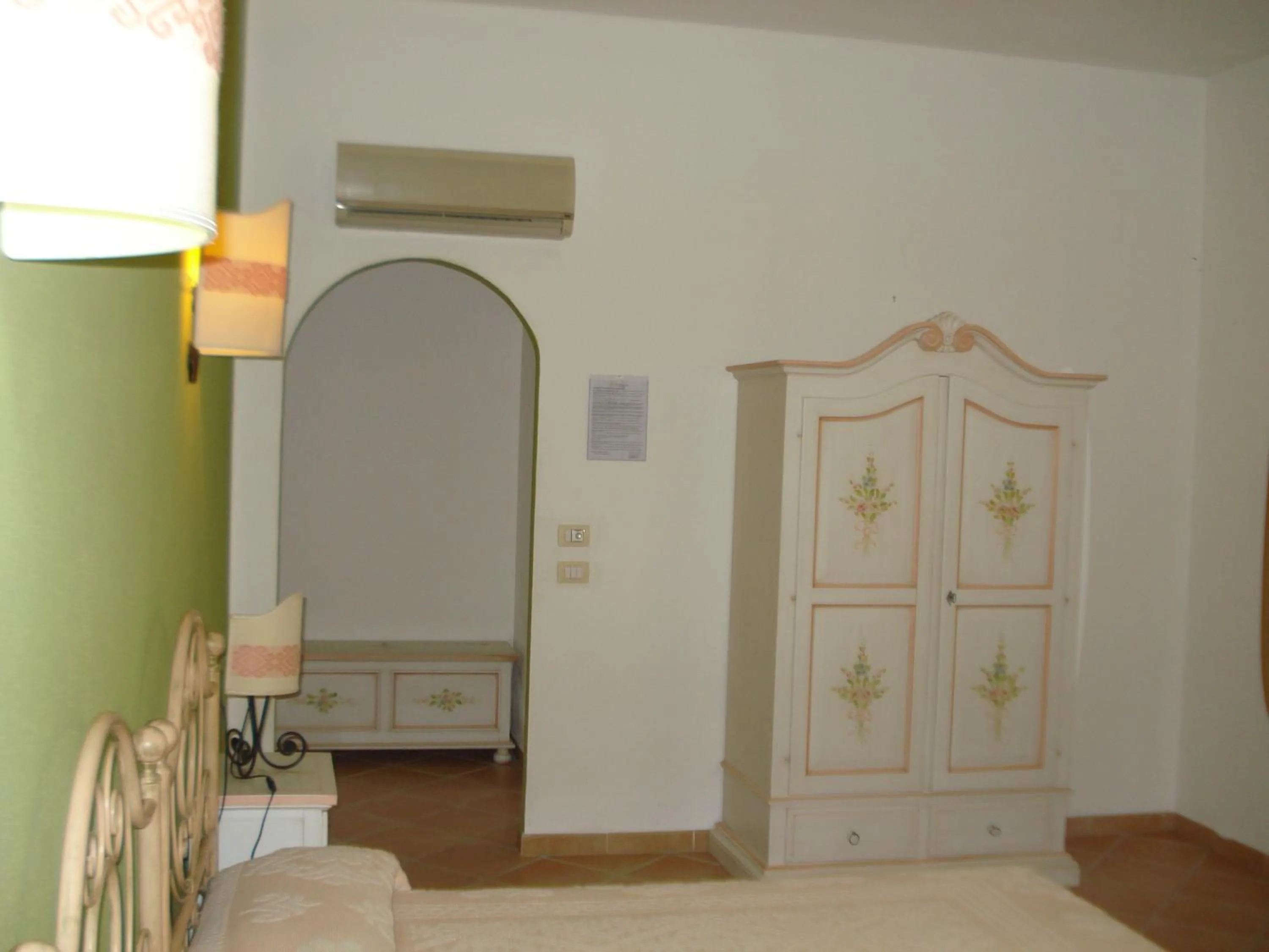 Photo of the whole room in Hotel Valkarana Country Relais