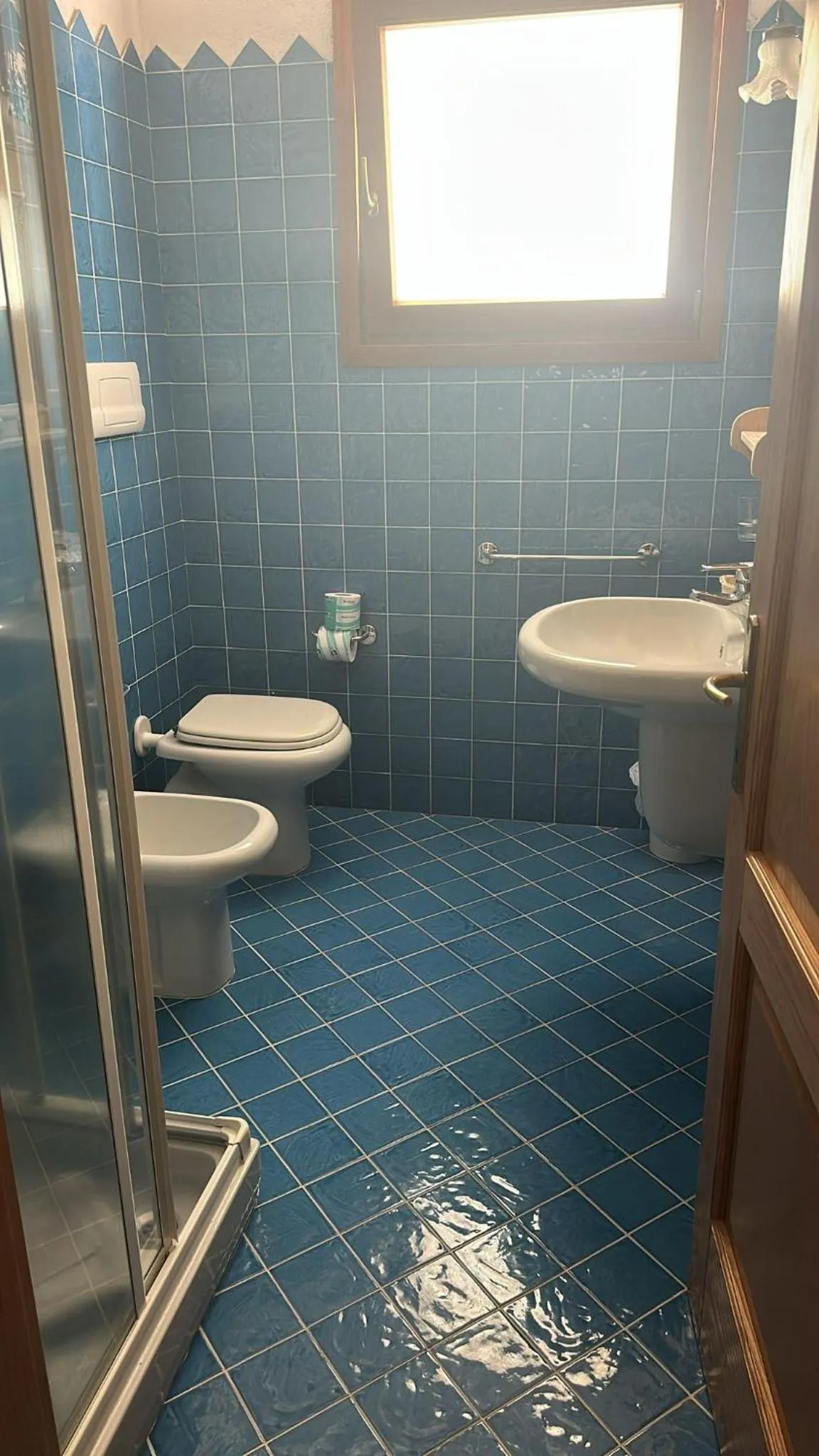 Toilet in Hotel Valkarana Country Relais