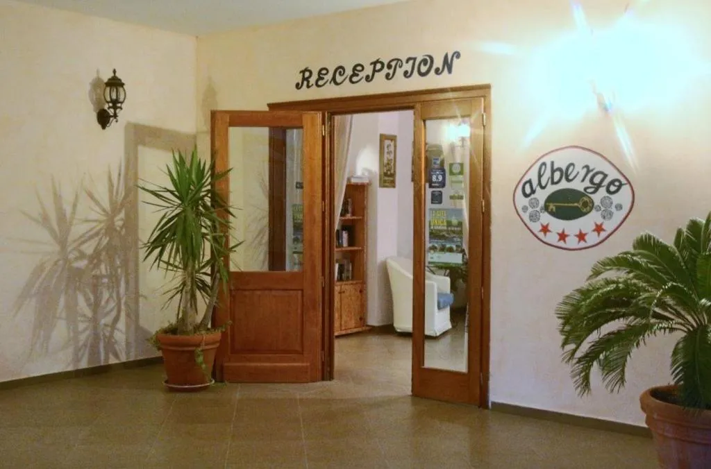 Lobby or reception in Hotel Valkarana Country Relais