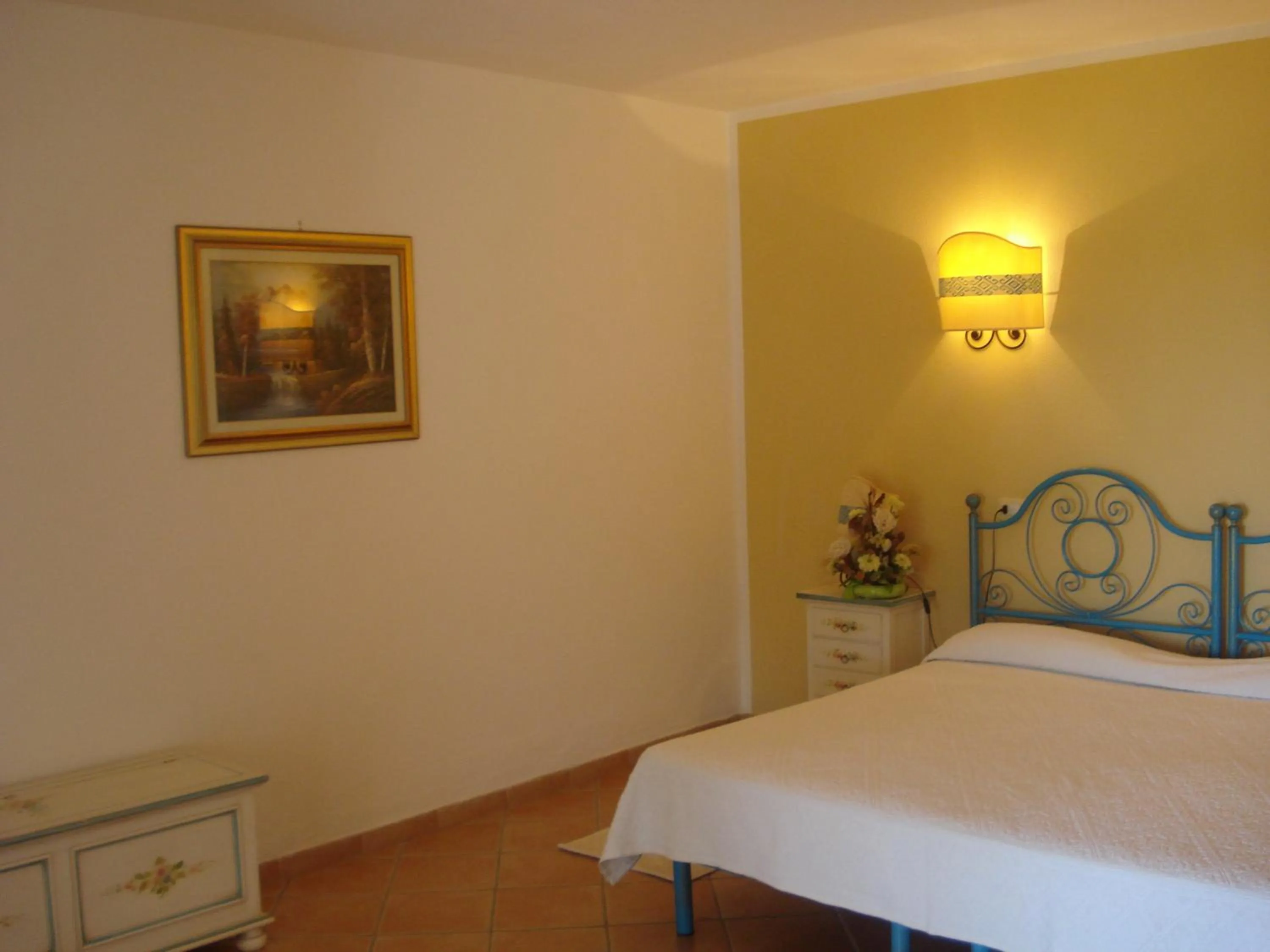 Bed in Hotel Valkarana Country Relais