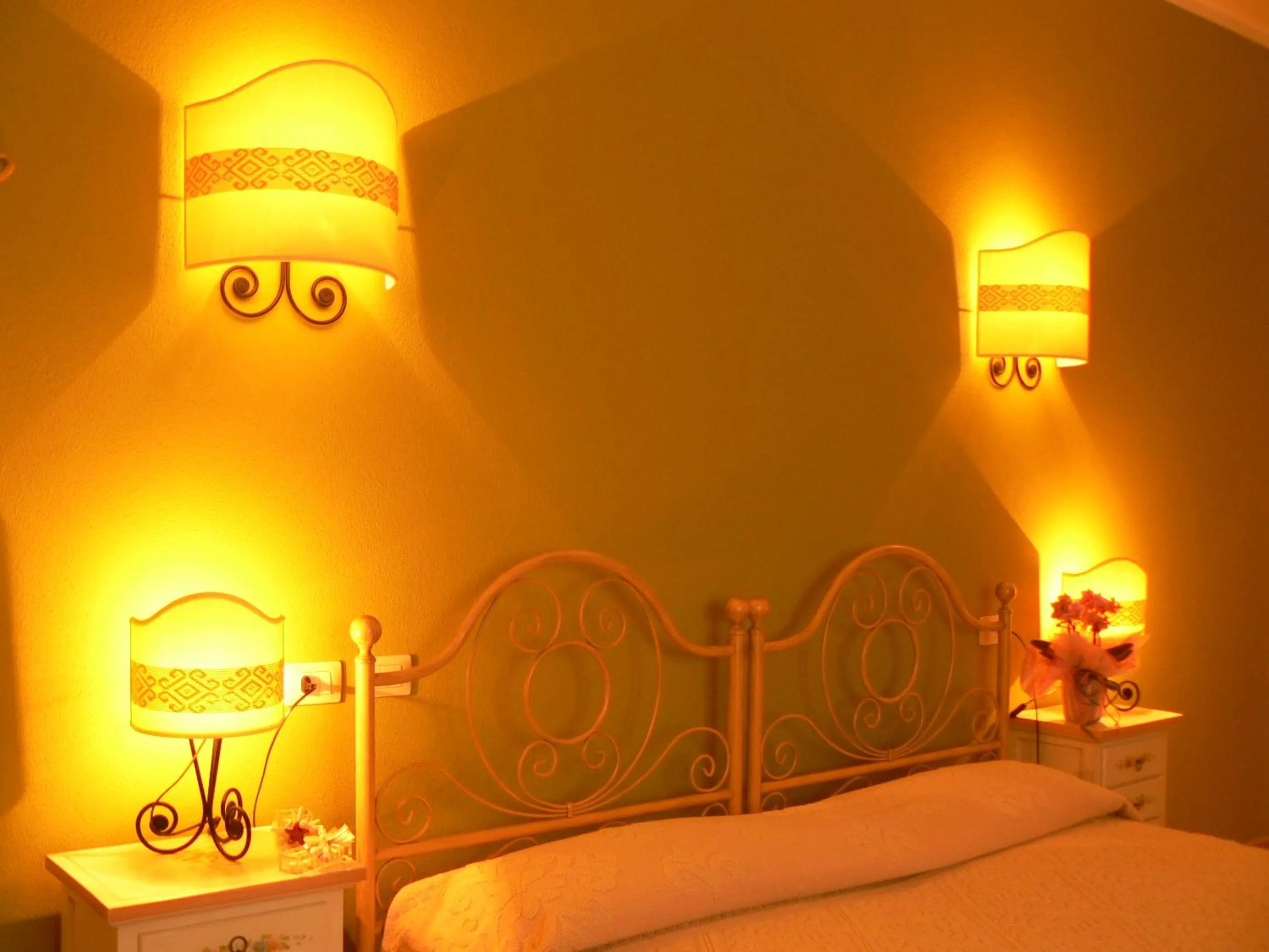 Photo of the whole room in Hotel Valkarana Country Relais