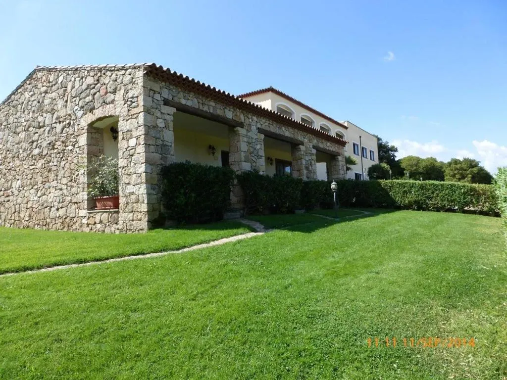 Natural landscape in Hotel Valkarana Country Relais